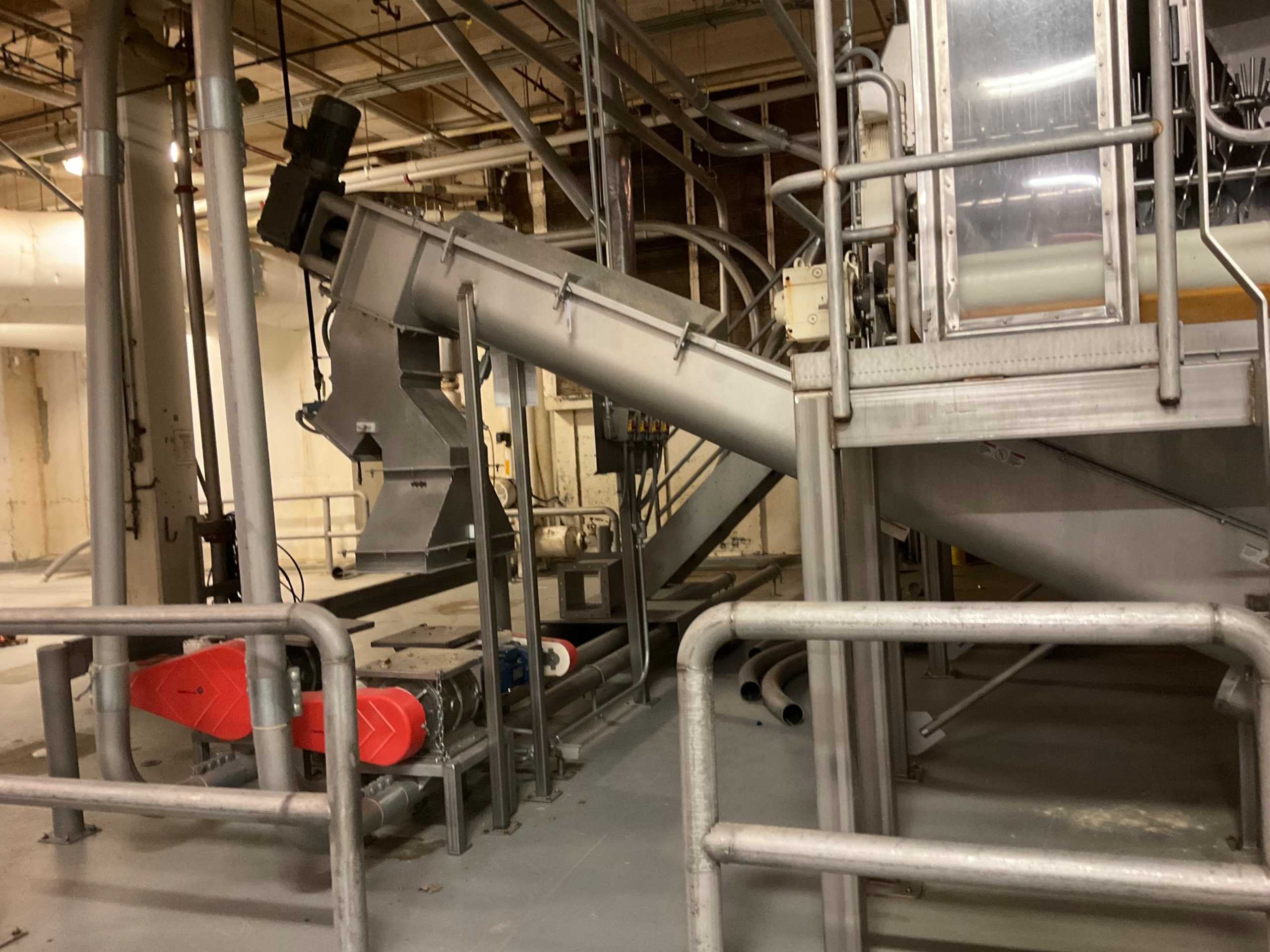 SCREW CONVEYOR - SCREW CONVEYOR