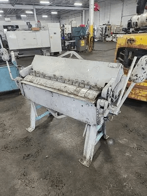 CHICAGO DRIES & KRUMP #31 BOX & PAN FINGER BRAKE (4' X 14 GAUGE) - BOX & PAN BRAKES