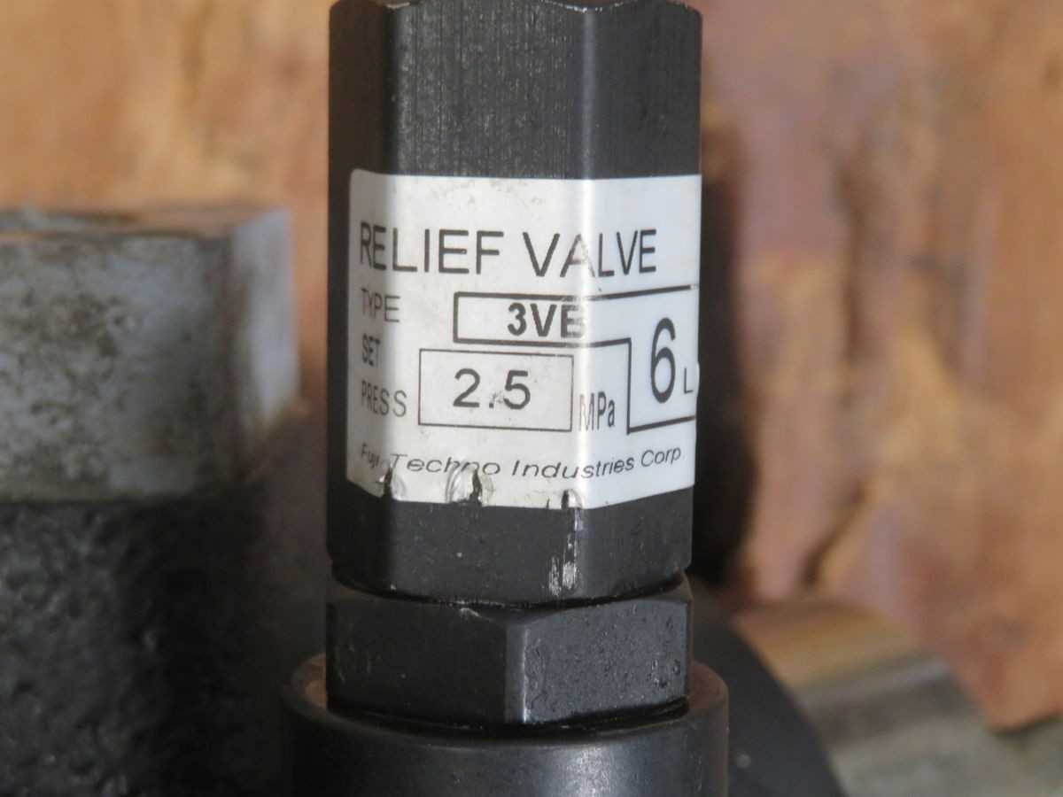 FUJI 330H-VB RELIEF VALVE, 2.5 MPA RELIEF PRESSURE - HYDRAULIC RELIEF VALVE