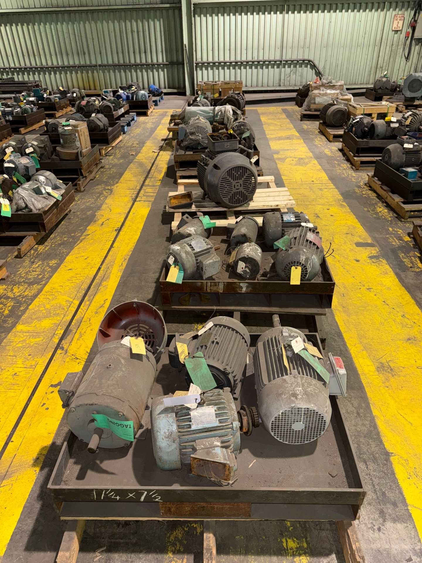 BULK QTY OF ELECTRIC MOTORS - ELECTRIC MOTORS