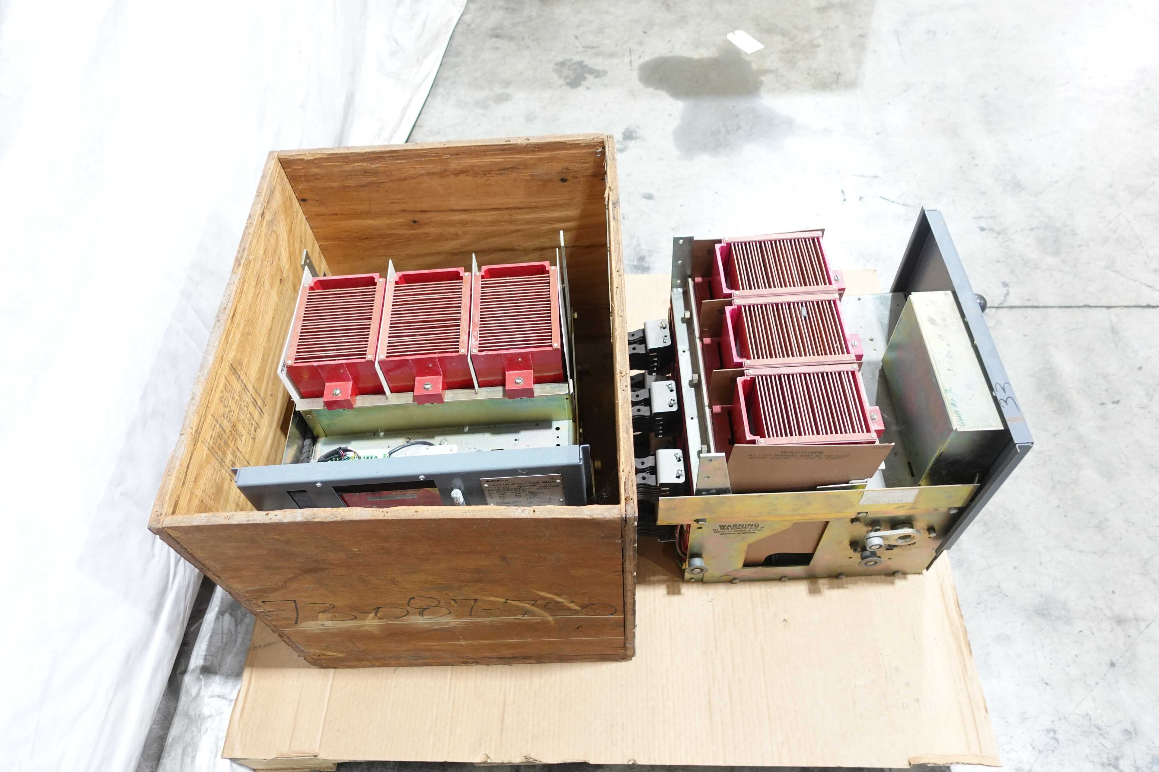LOT OF 2 WESTINGHOUSE DS-416 LOW VOLTAGE AC POWER CIRCUIT BREAKERS - LOW VOLTAGE CIRCUIT BREAKERS