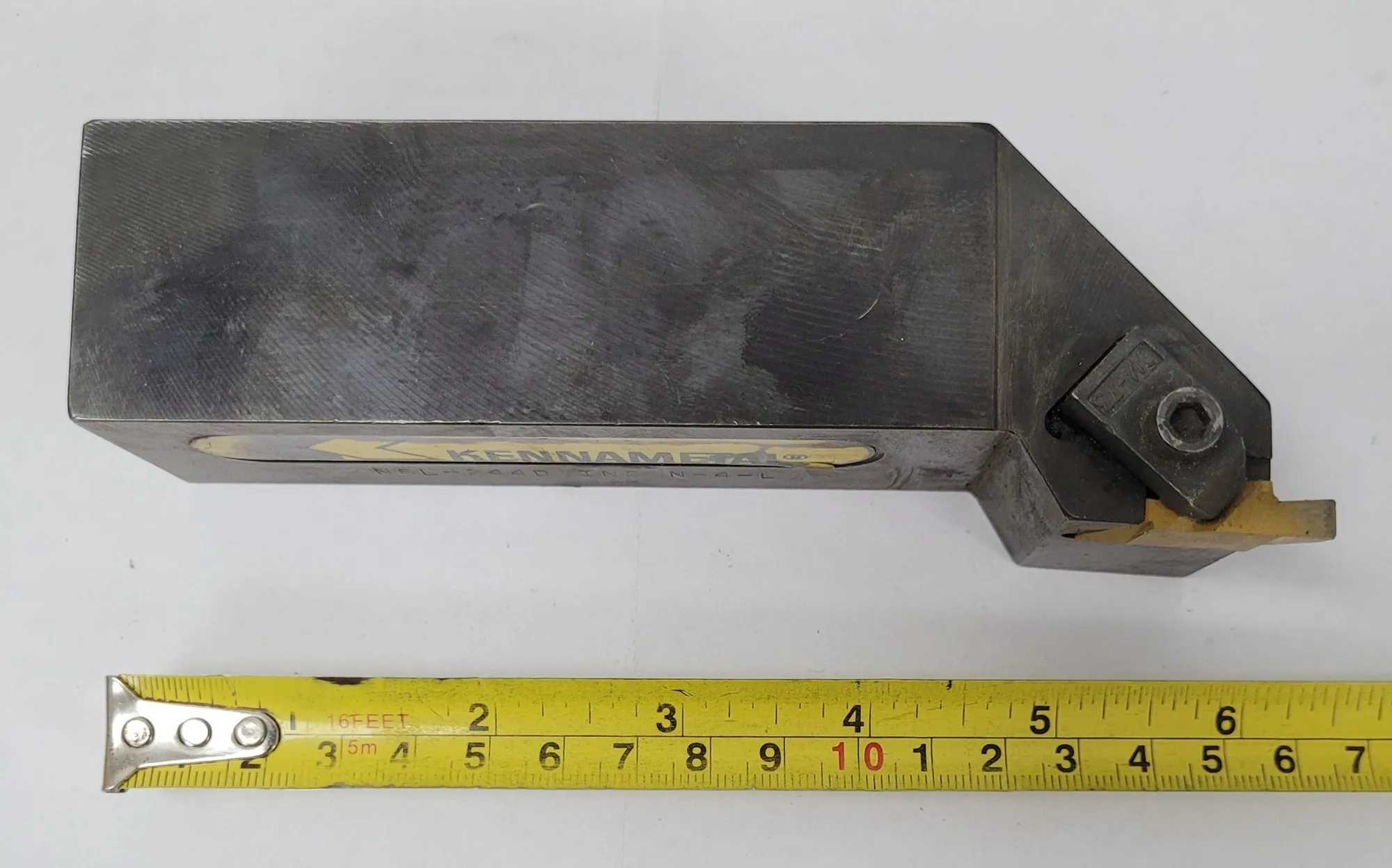 LOT OF 10 TURNING TOOLS - MULTIPLE BRANDS (KENNAMETAL, SANDVIK COROMANT, ISCAR) TOOLHOLDERS - MACHINE TOOLING