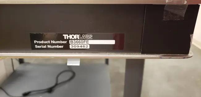 THORLABS OPTICS TABLE 60" X 36" - undefined