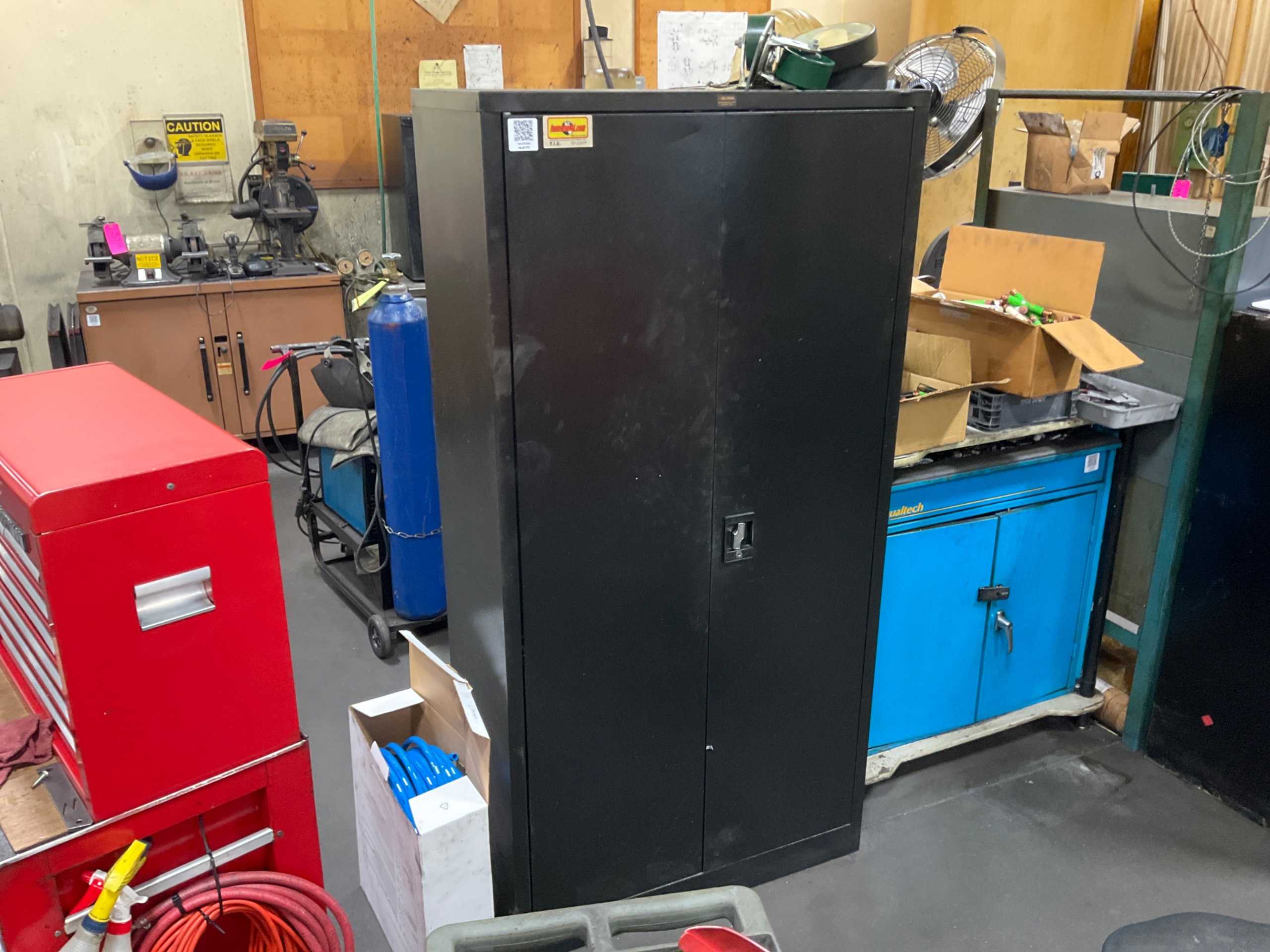 FREE STANDING STORAGE CABINET - FREE STANDING STORAGE CABINET