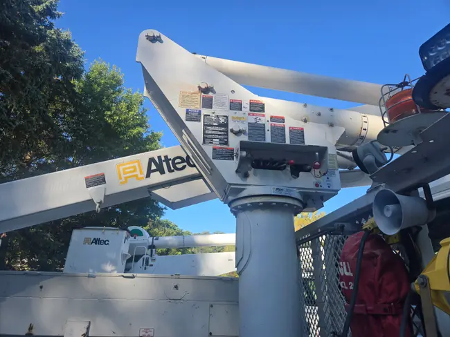 2014 INTERNATIONAL MA065  BUCKET TRUCK - undefined
