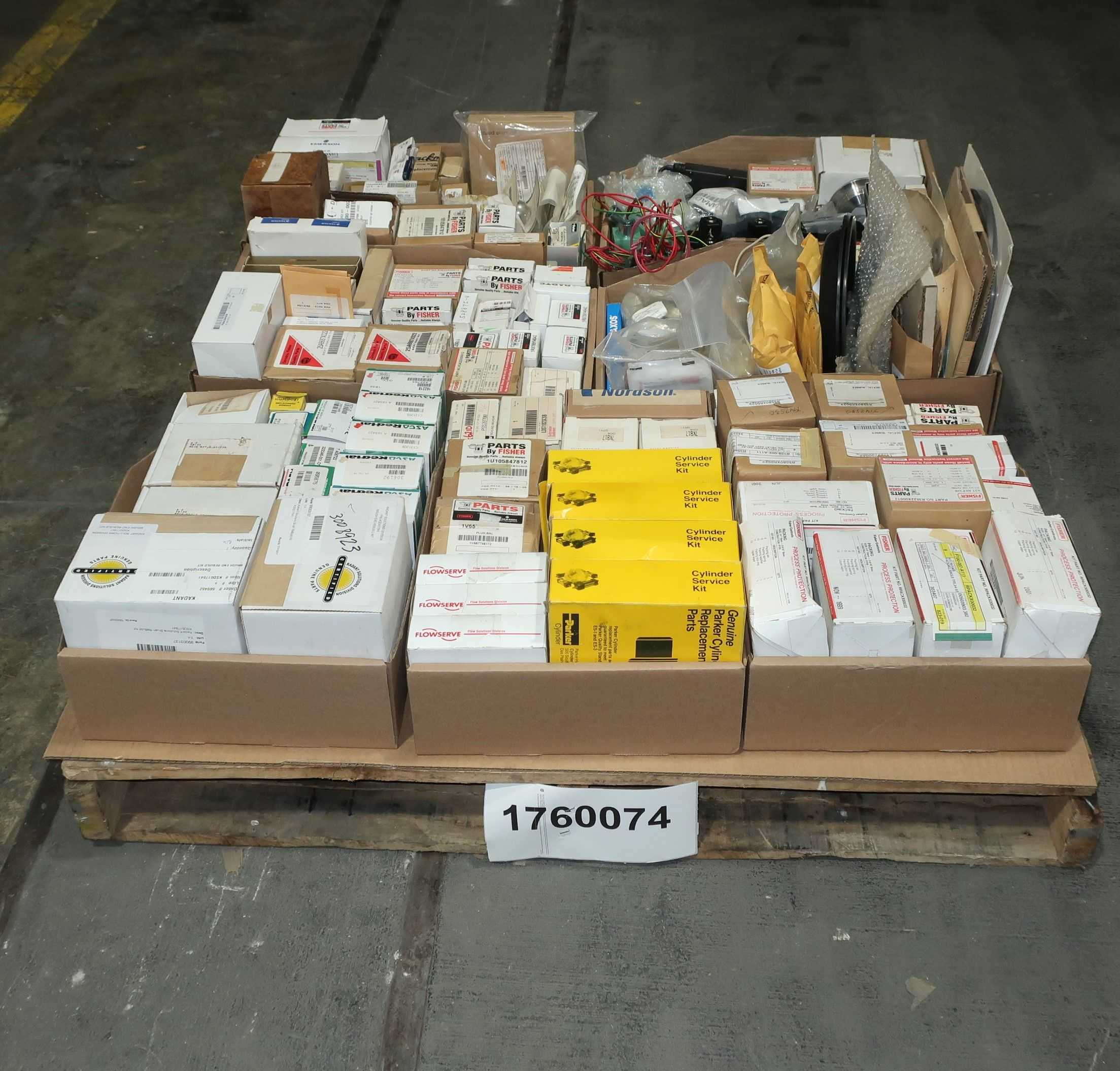 SKU 1760074 - PALLET OF ASSORTED VALVE PARTS AND ACCESSORIES - VALVE PARTS & ACCESSORIES