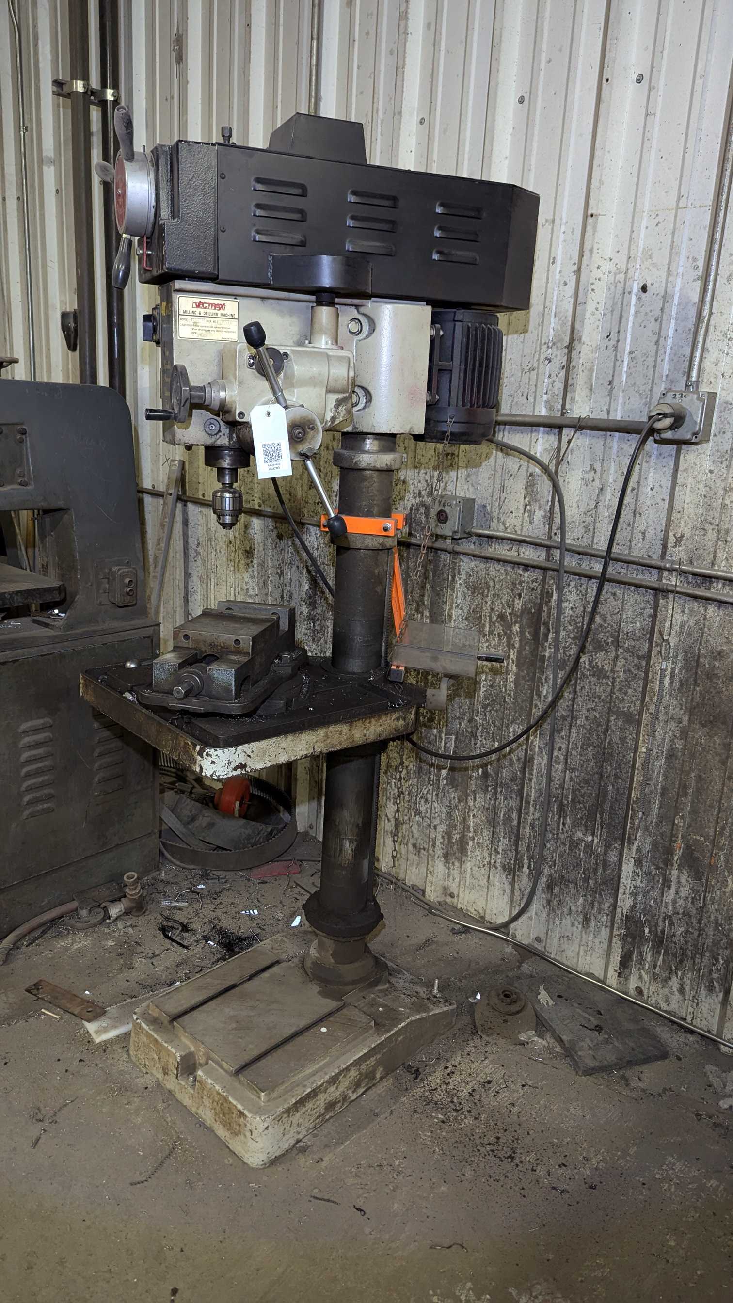 VECTRAX 00492116 UPRIGHT DRILL PRESS - UPRIGHT DRILL PRESSES