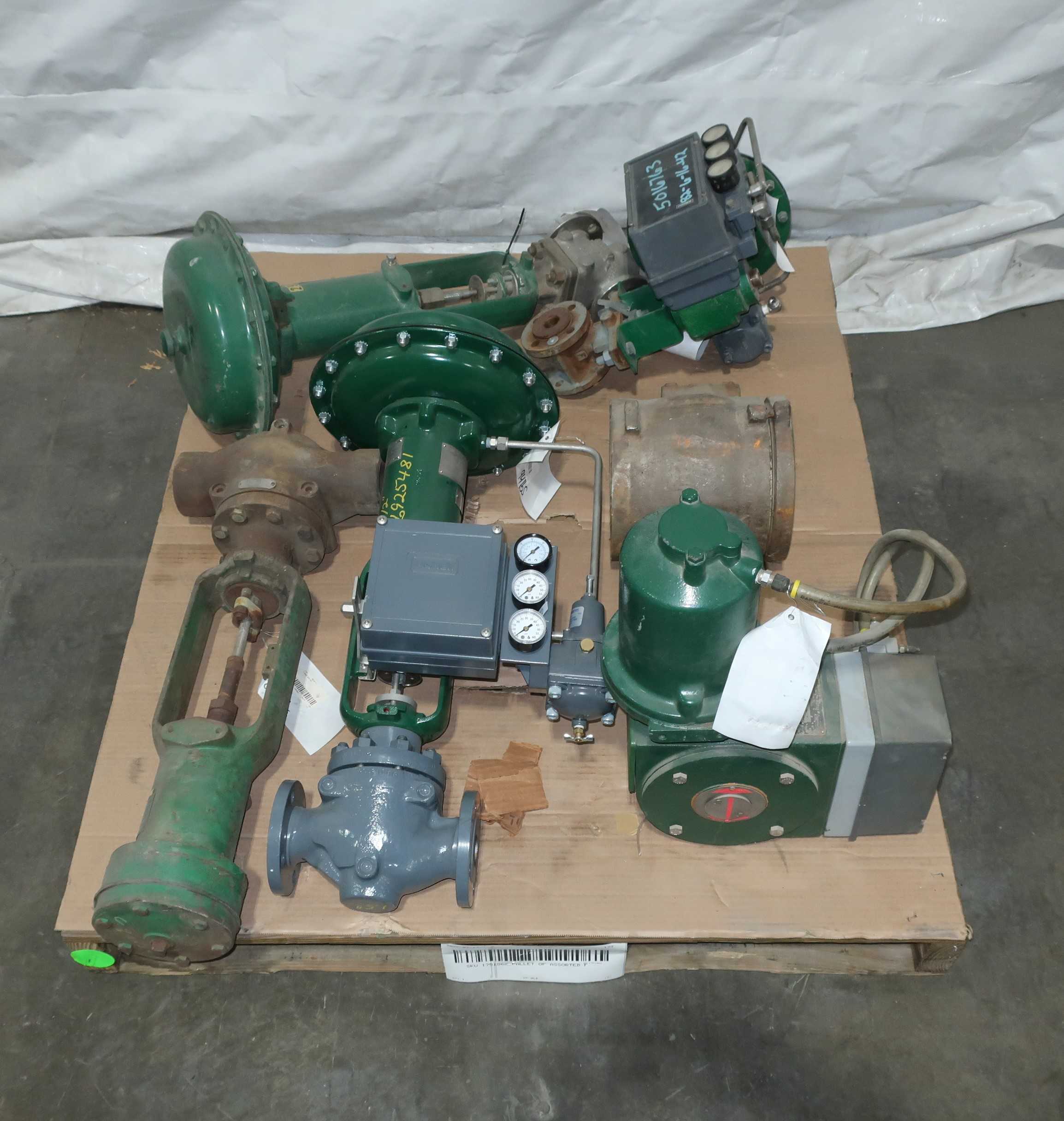 SKU 1751862 - PALLET OF ASSORTED FISHER CONTROL VALVES - DIRECTIONAL CONTROL VALVE