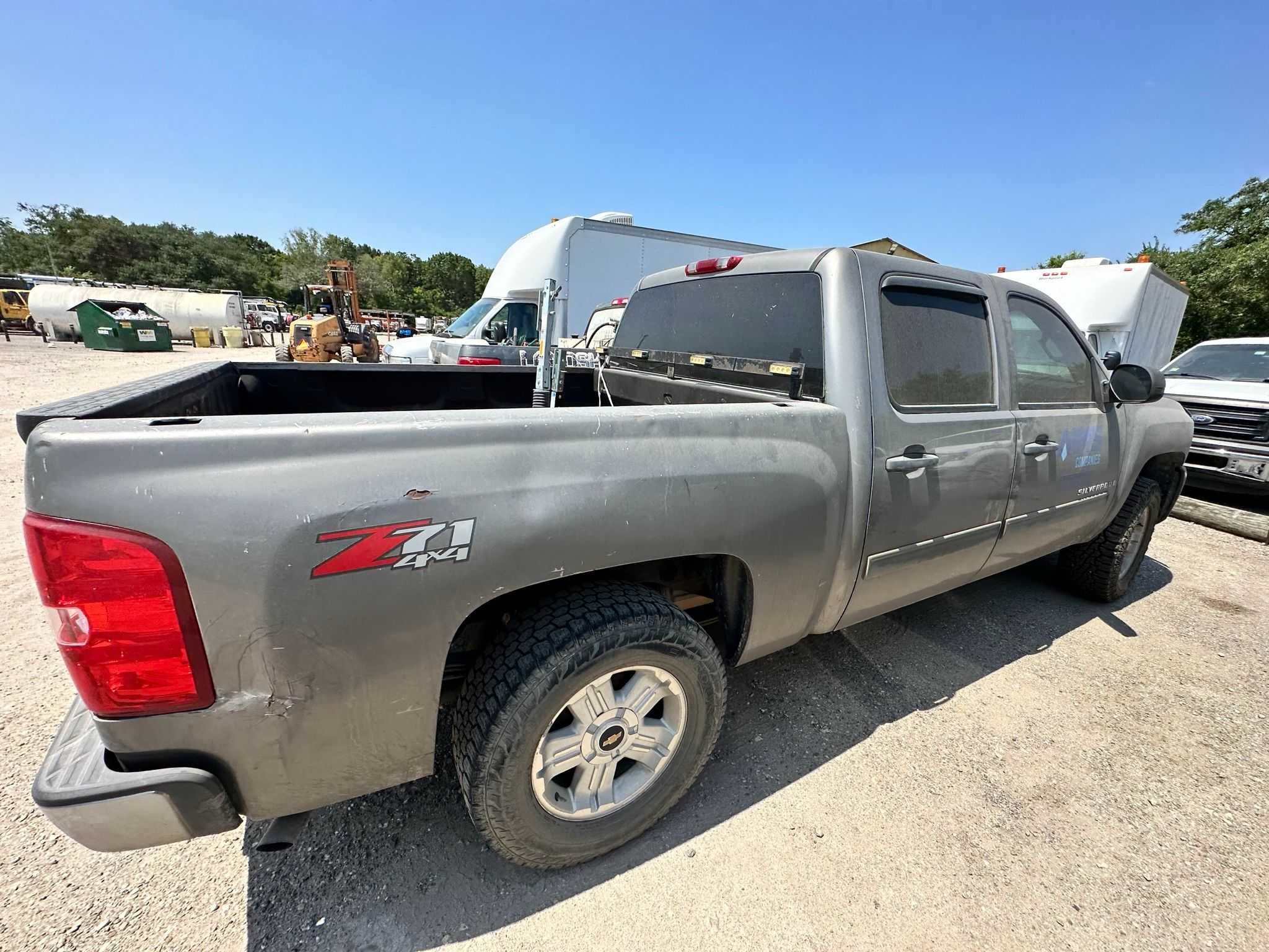 2009 CHEVROLET SILVERADO PICKUP TRUCK - PICKUP TRUCKS