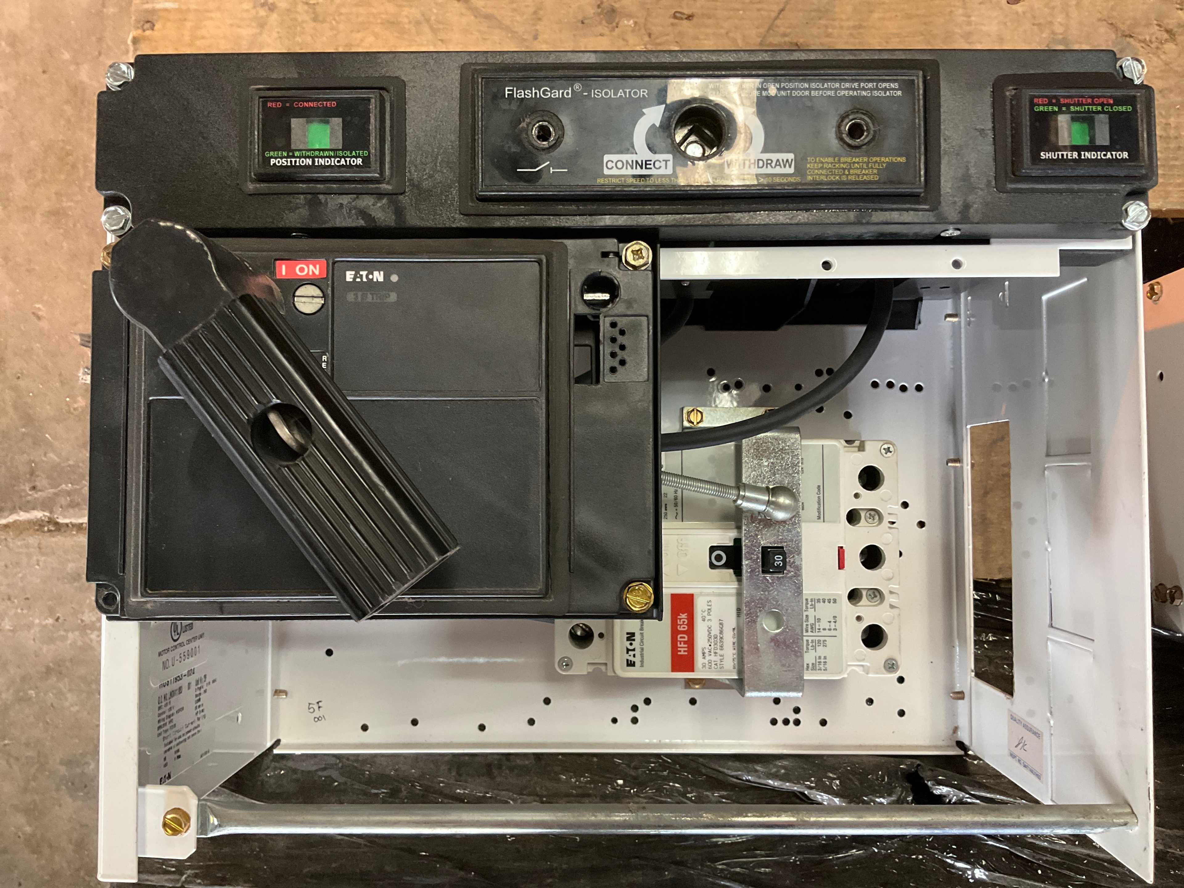 QTY 2: CIRCUIT BREAKER - CIRCUIT BREAKERS