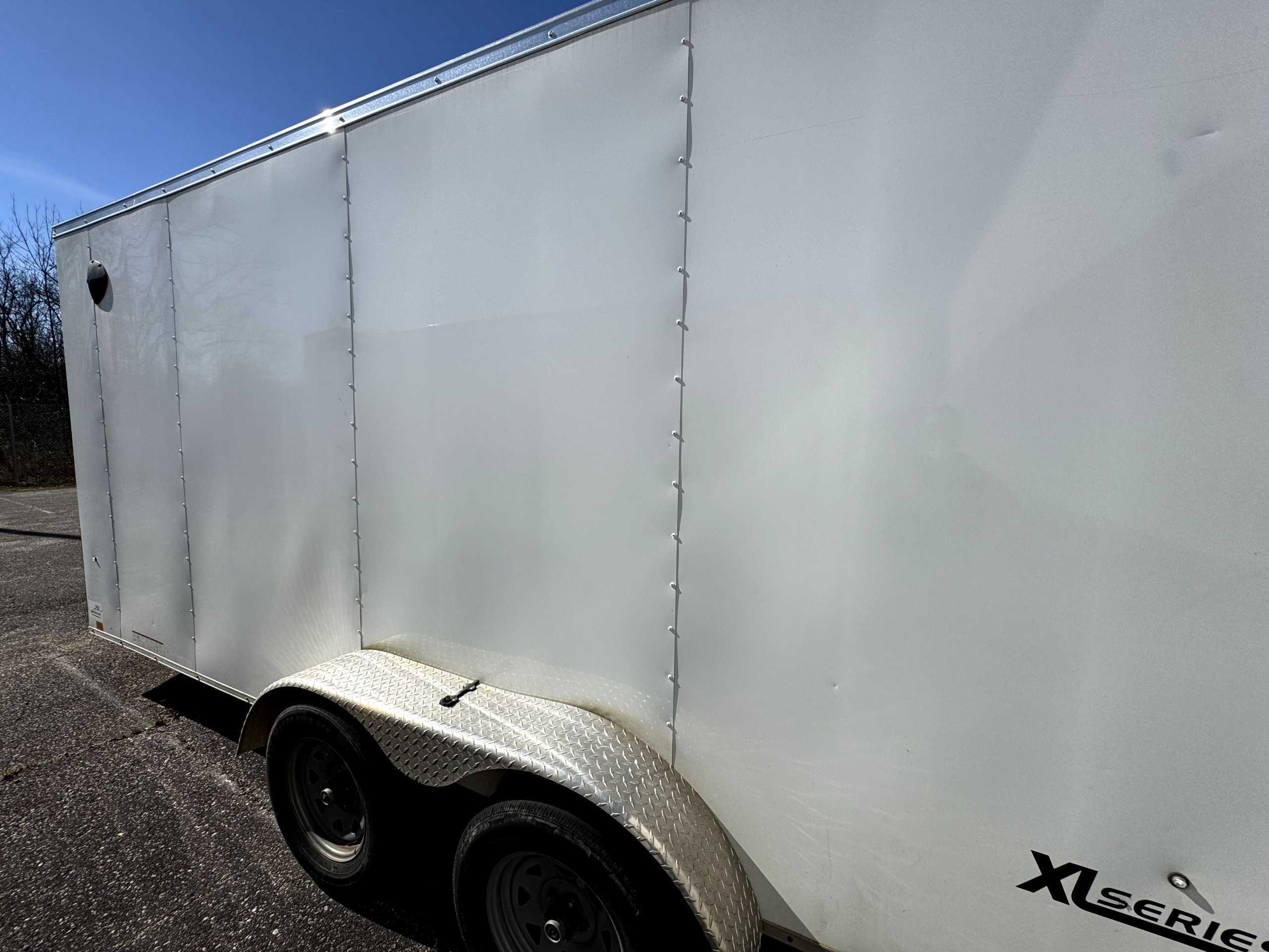 2023 DETRO TRAILERS LLC XL SE ENCLOSED RAMP DOOR TRAILER - TRAILERS