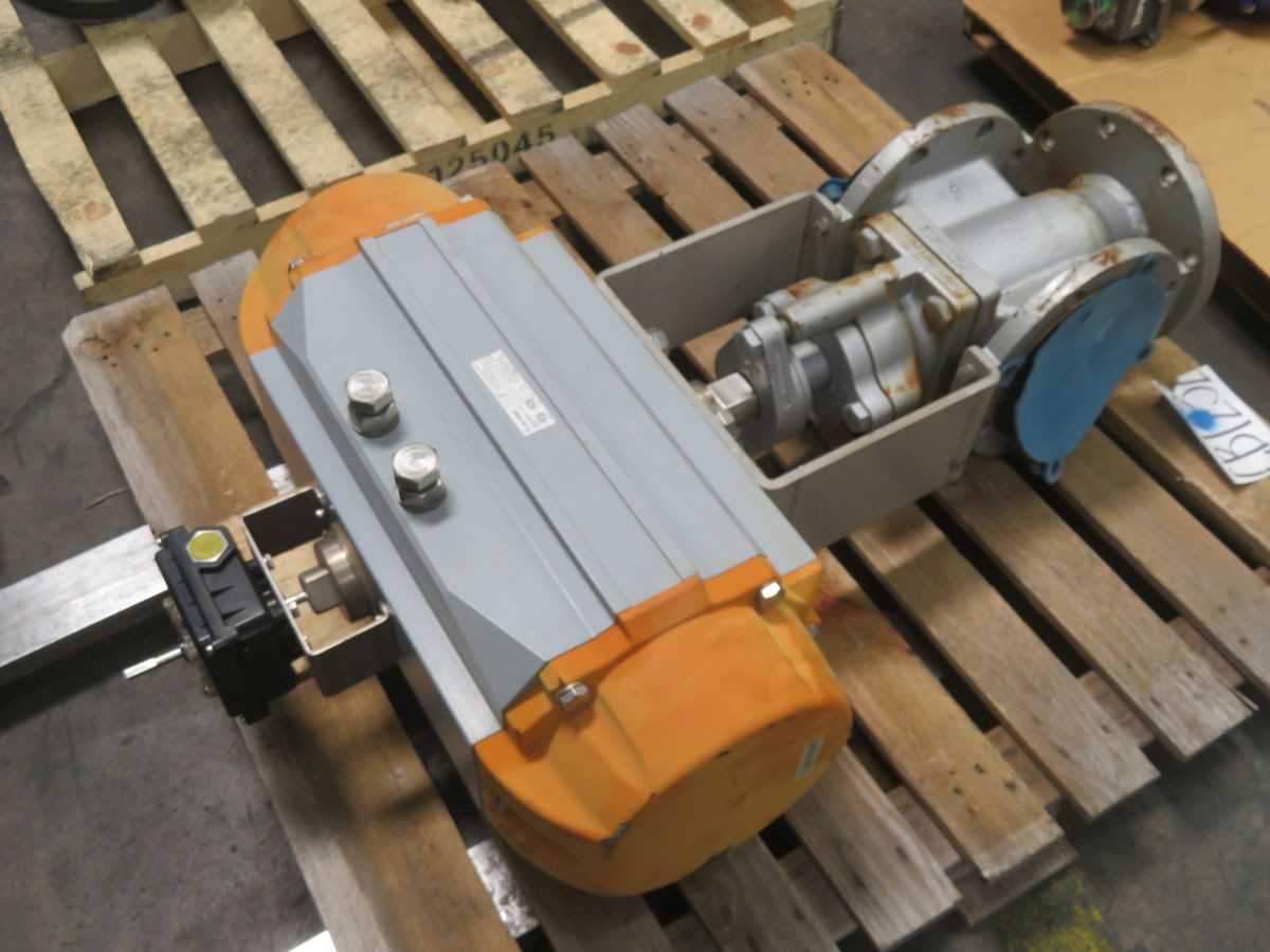 AIR TORQUE PT700 S12 PNEUMATIC VALVE ACTUATOR, 1309-1803 NM TORQUE, 8 BAR MAX PRESS, ISO 5211 F16 MTG - VALVE & ACTUATOR ASSEMBLY