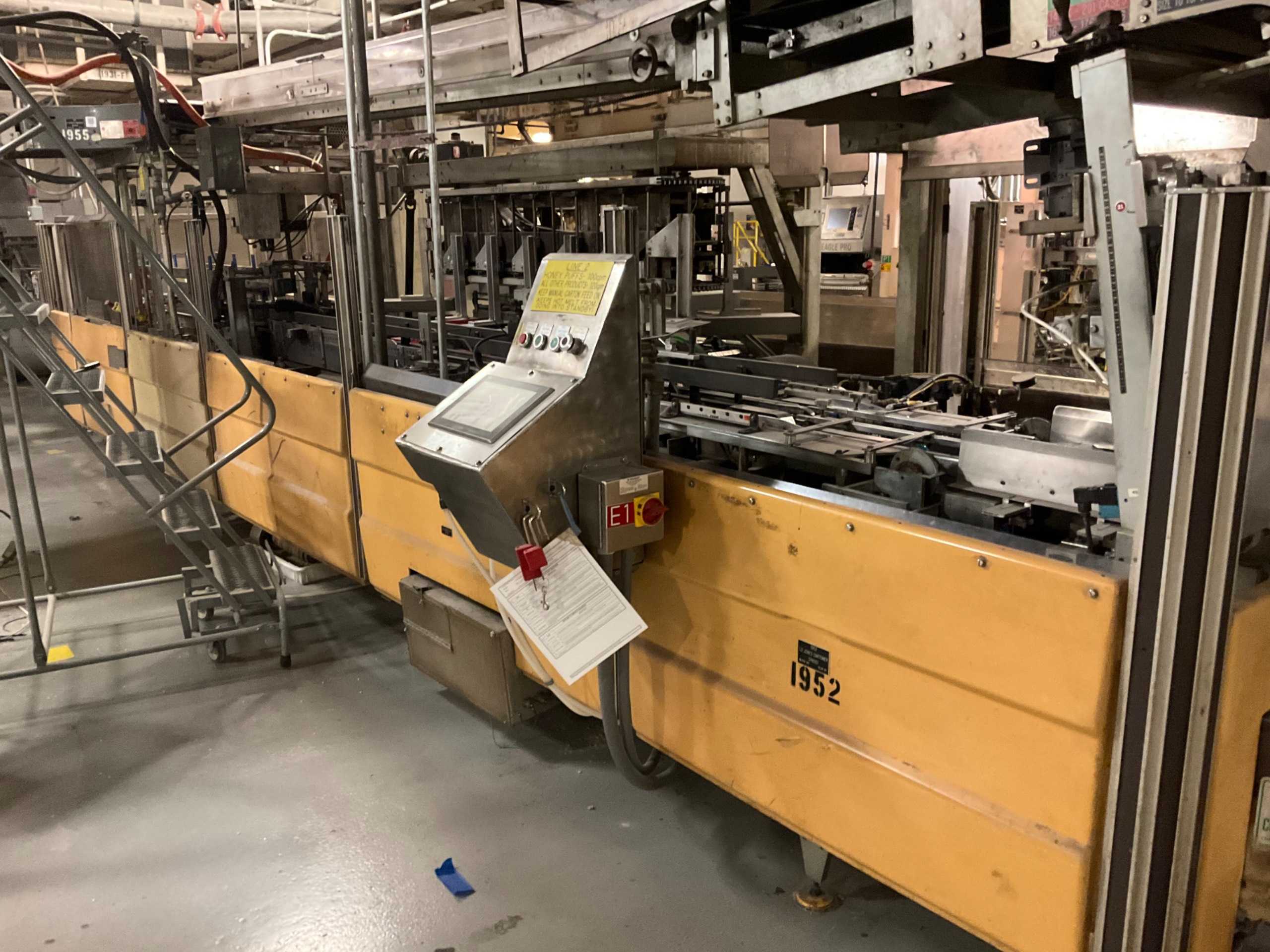 CARTONER & BUCKET CONVEYOR - PACKAGING