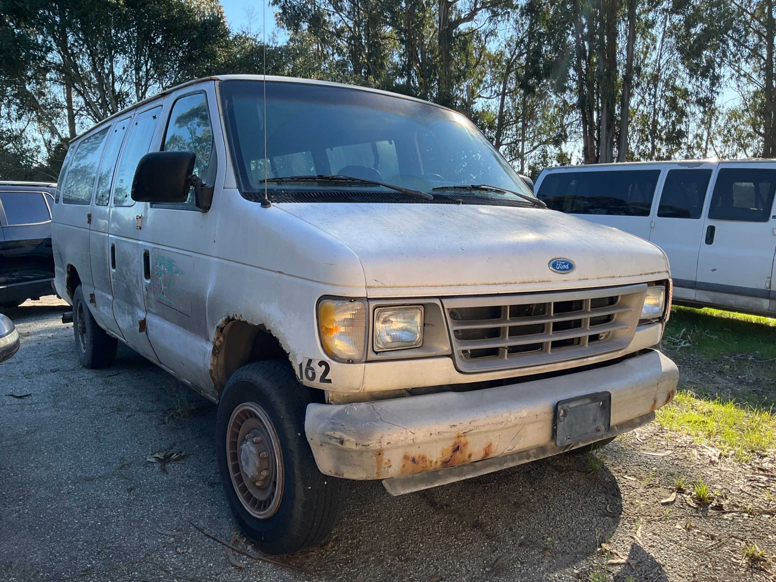 1994 FORD E-350 VAN - BUSES