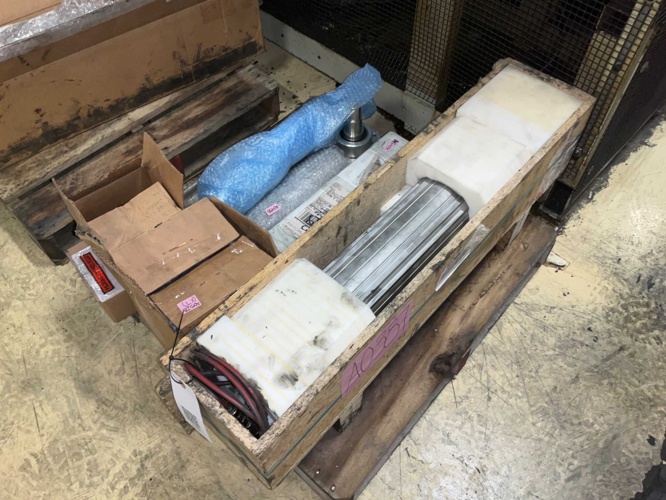 BULK QTY OF INDUSTRIAL PARTS - INDUSTRIAL PARTS
