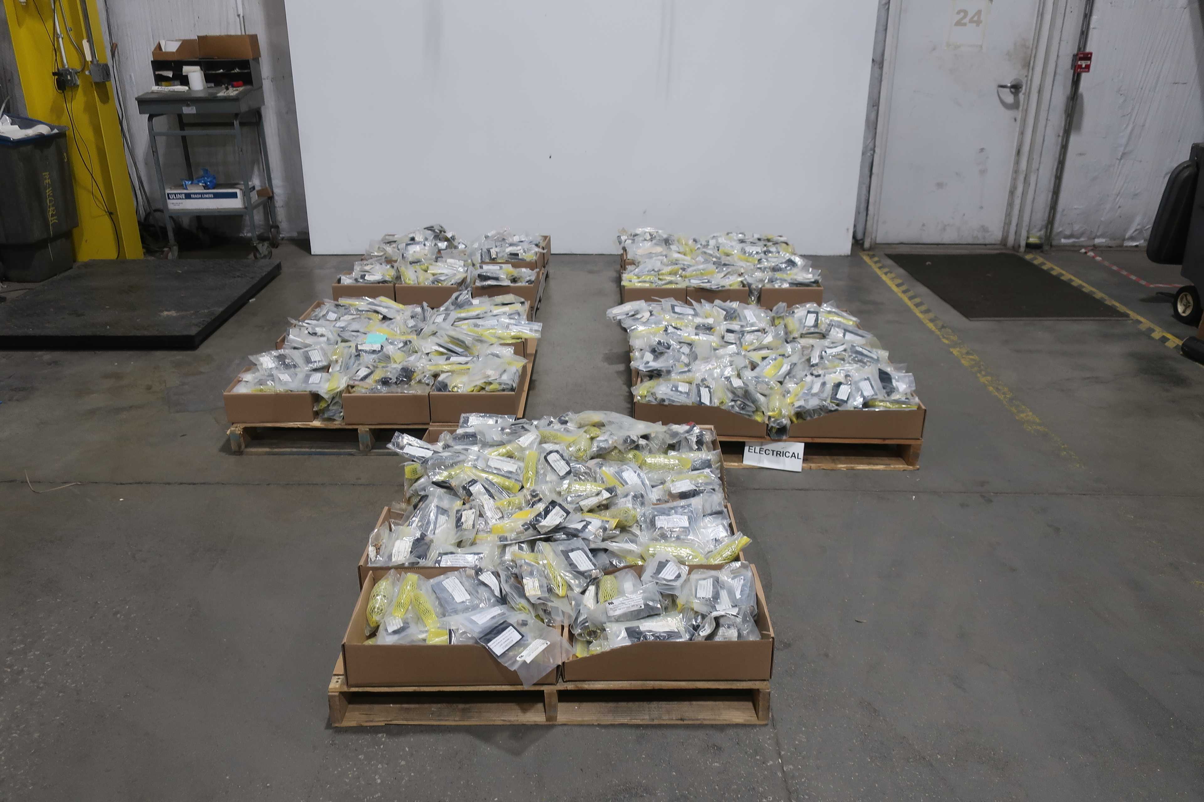 5 PALLETS OF ASSORTED SOURIAU PLUG KITS