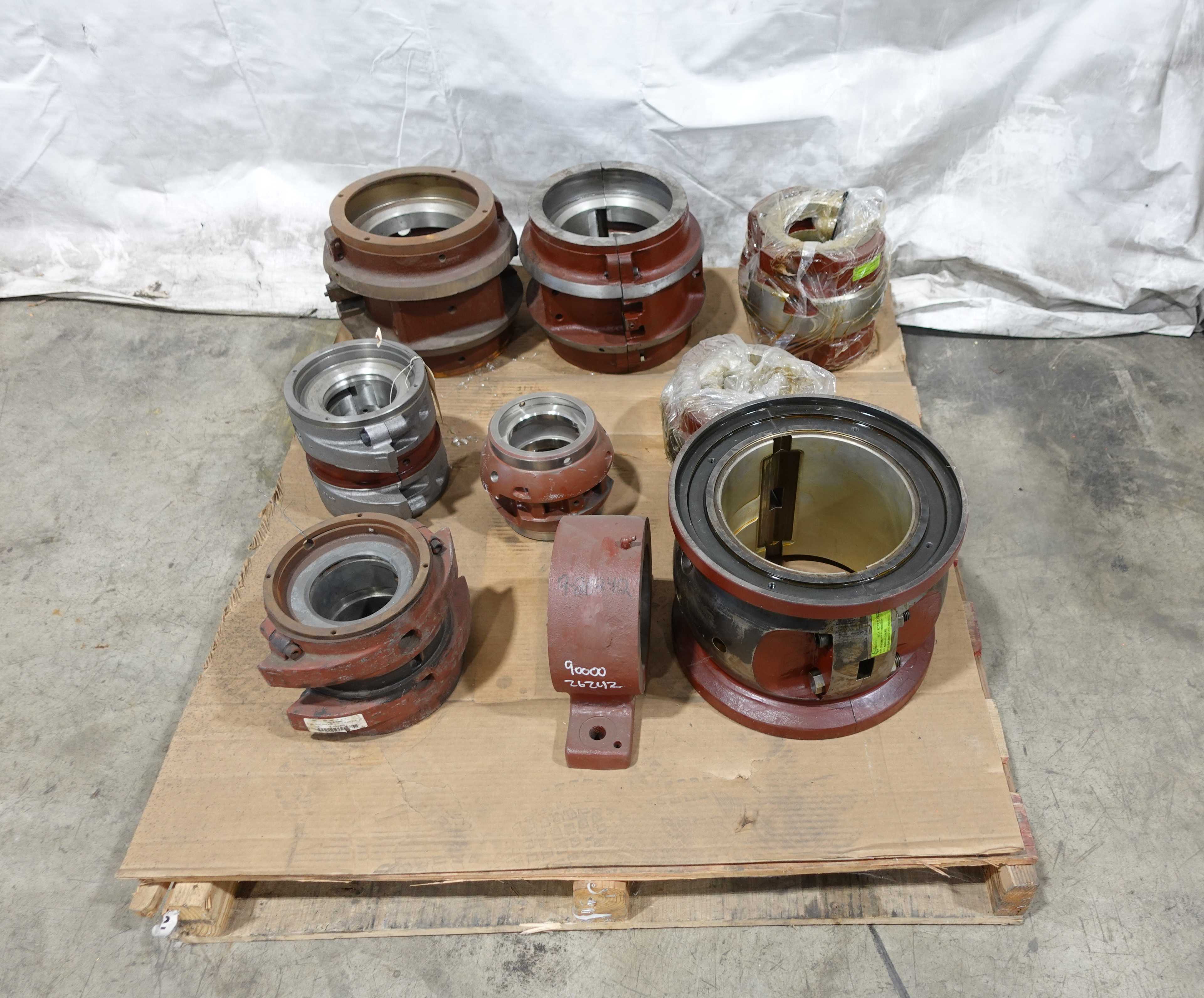 SKU 1724379 - PALLET OF ASSORTED BEARING SLEEVES - BEARINGS