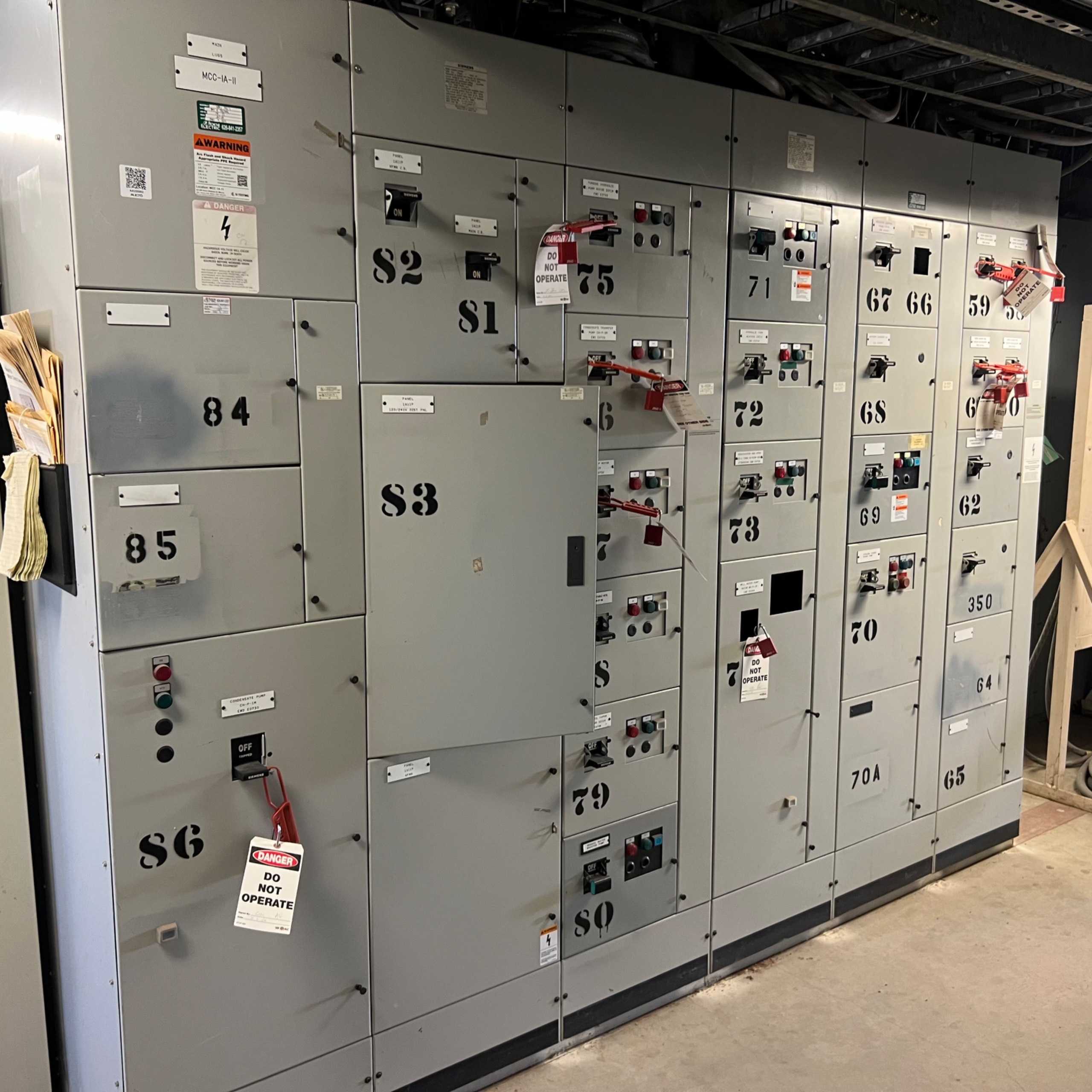 BULK QTY OF SIEMENS MOTOR CONTROL CENTERS - MOTOR CONTROL CENTERS