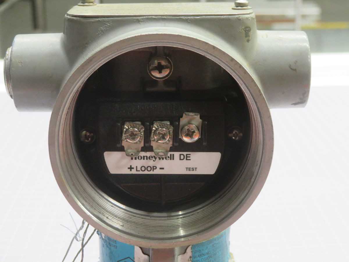 Honeywell WM YSTR82D-21CS1C0-DGABA40 Smart Pressure Transmitter T266622 - PRESSURE TRANSMITTER