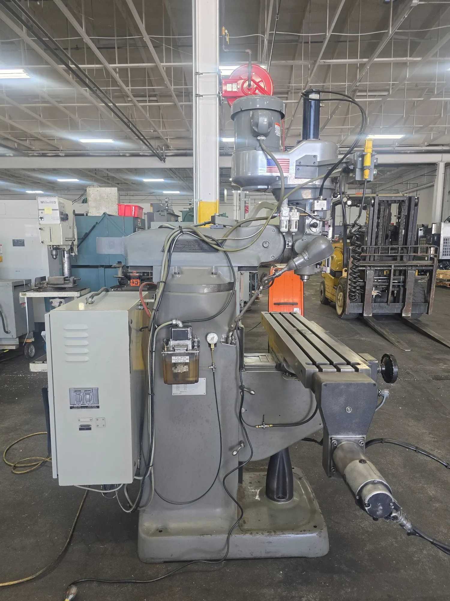 BRIDGEPORT SERIES 1 EZ TRAK DX VERTICAL CNC MILL 9"X48" 33.5"X/12"Y 2HP 60-4200 RPM R8 - VERTICAL MILLING MACHINES