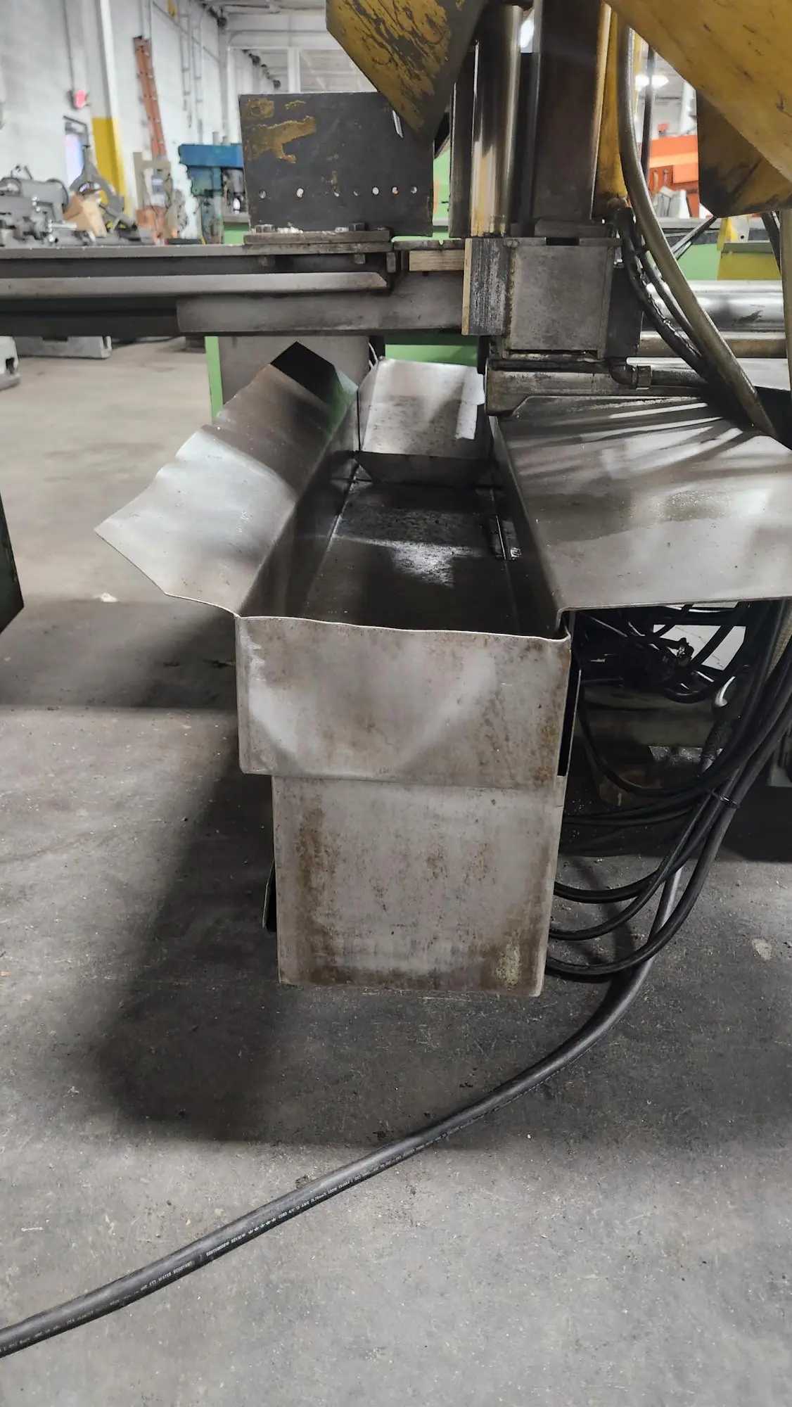 W.F. WELLS F-15 AUTOMATIC HORIZONTAL BAND SAW 3HP 15X17RECT 15ROUND 75-300FPM 1750LBS - HORIZONTAL BAND SAWS