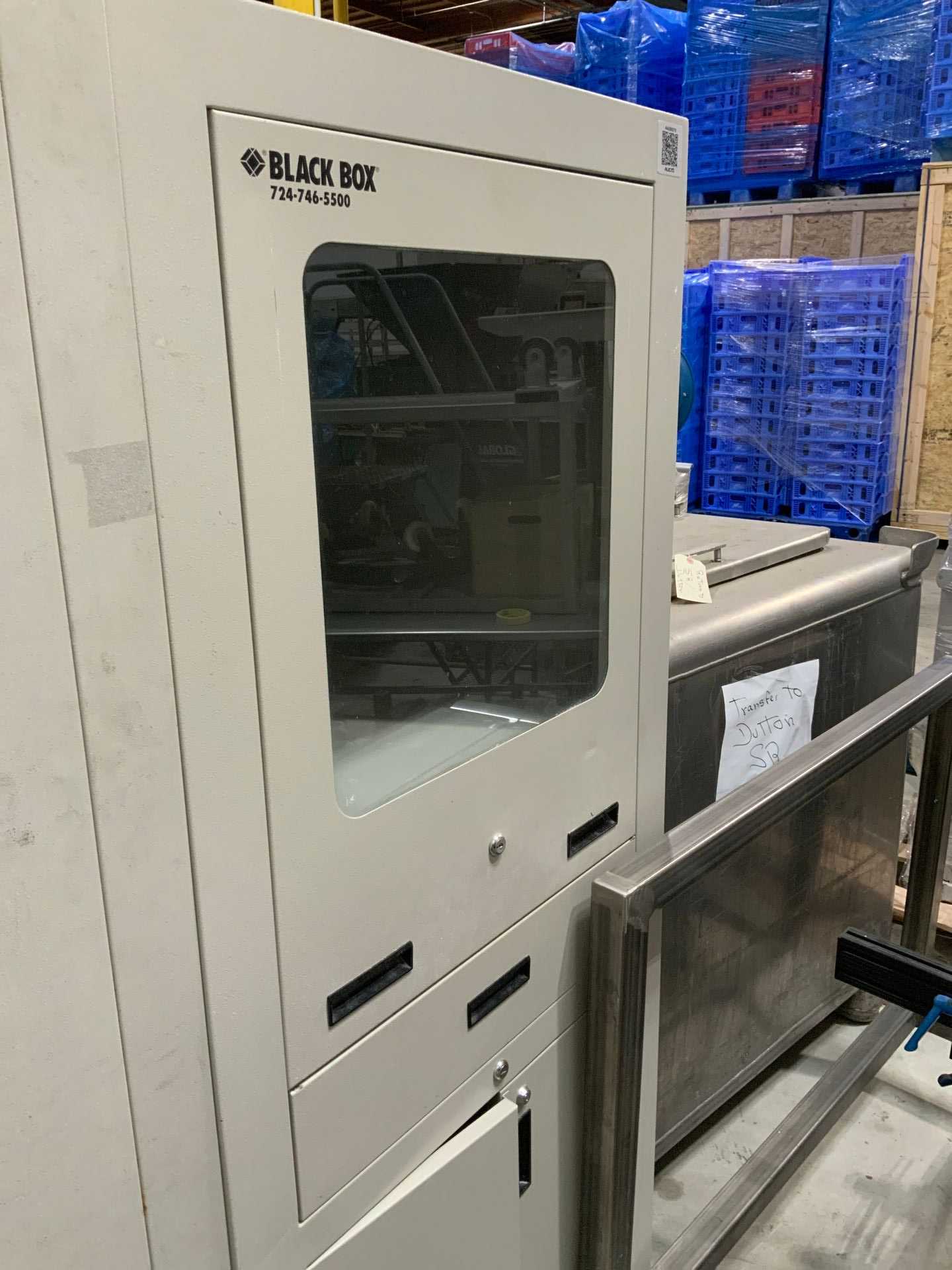 BLACK BOX ROLLING IT CABINET - STORAGE CABINET