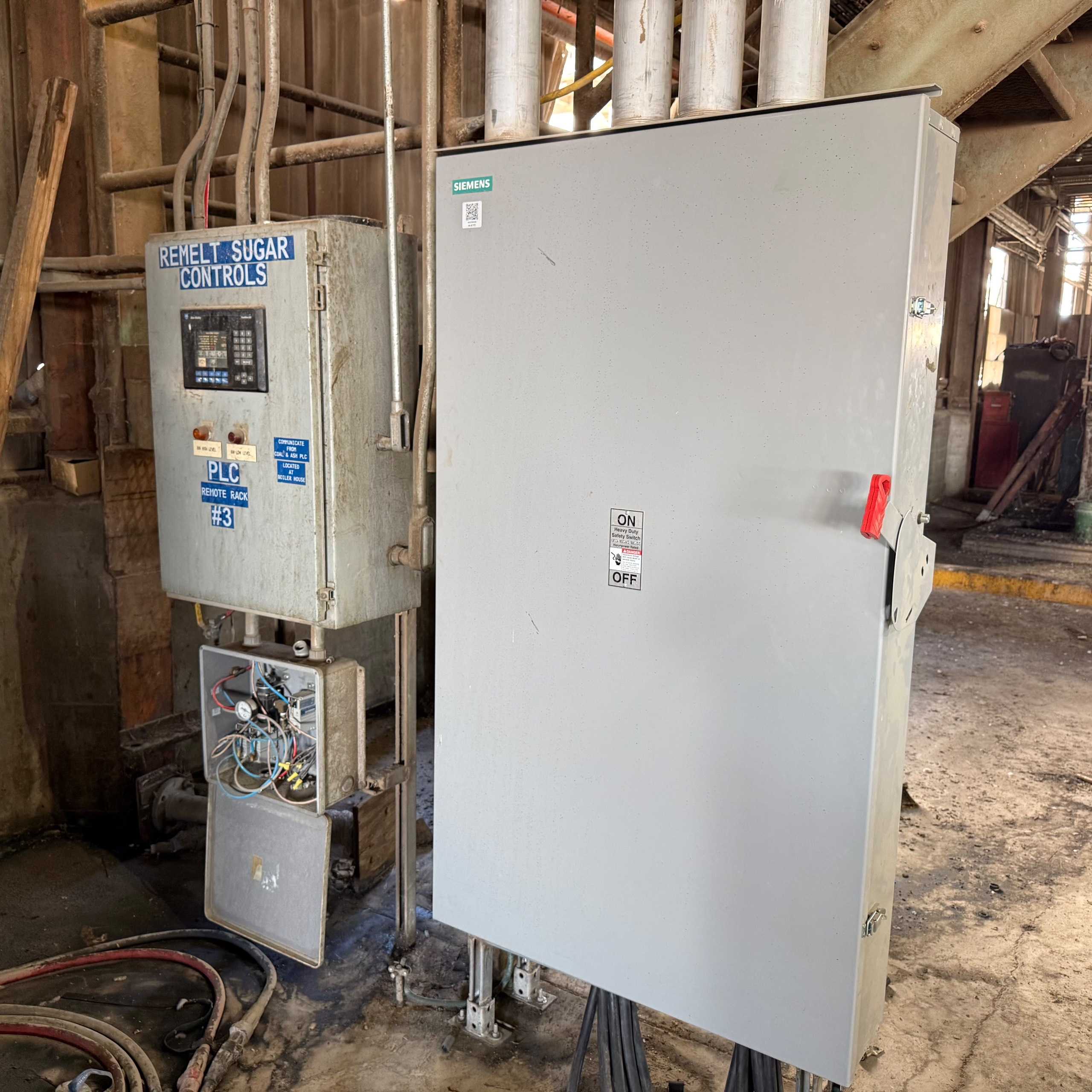 BULK QTY OF ELECTRICAL EQUIPMENT - ELECTRICAL EQUIPMENT