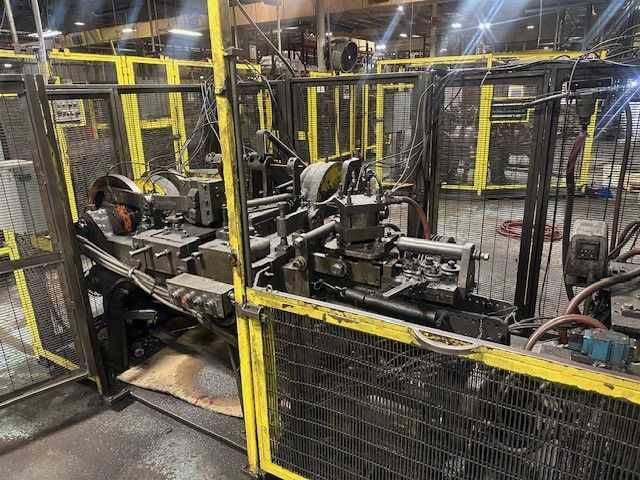 WIRE FORMER AND WELDER FOR CHAIN MANUFACTURE - GROUP 22 - COIL HANDLING EQUIPMENT