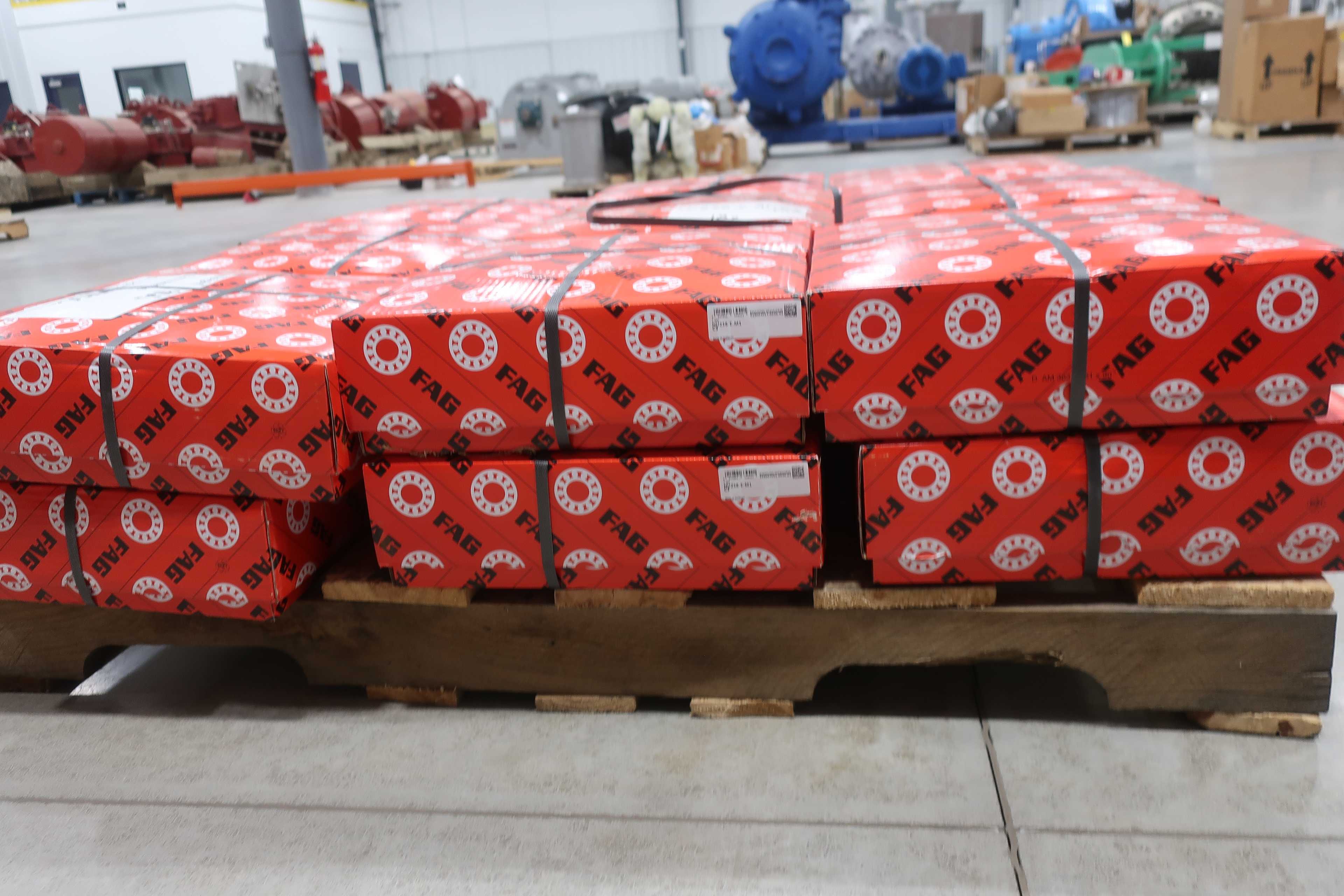 SKU 1738369 - LOT OF 18 FAG NU238-E-M1 C3 ROLLER BEARINGS - BEARINGS