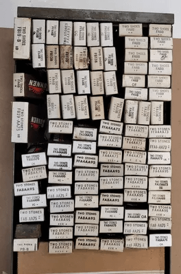 SUNNEN STONES & SHOES SET OF 91 WITH GREEN DRAWER - VARIOUS STONE AND SHOE SIZES - MACHINE TOOLING