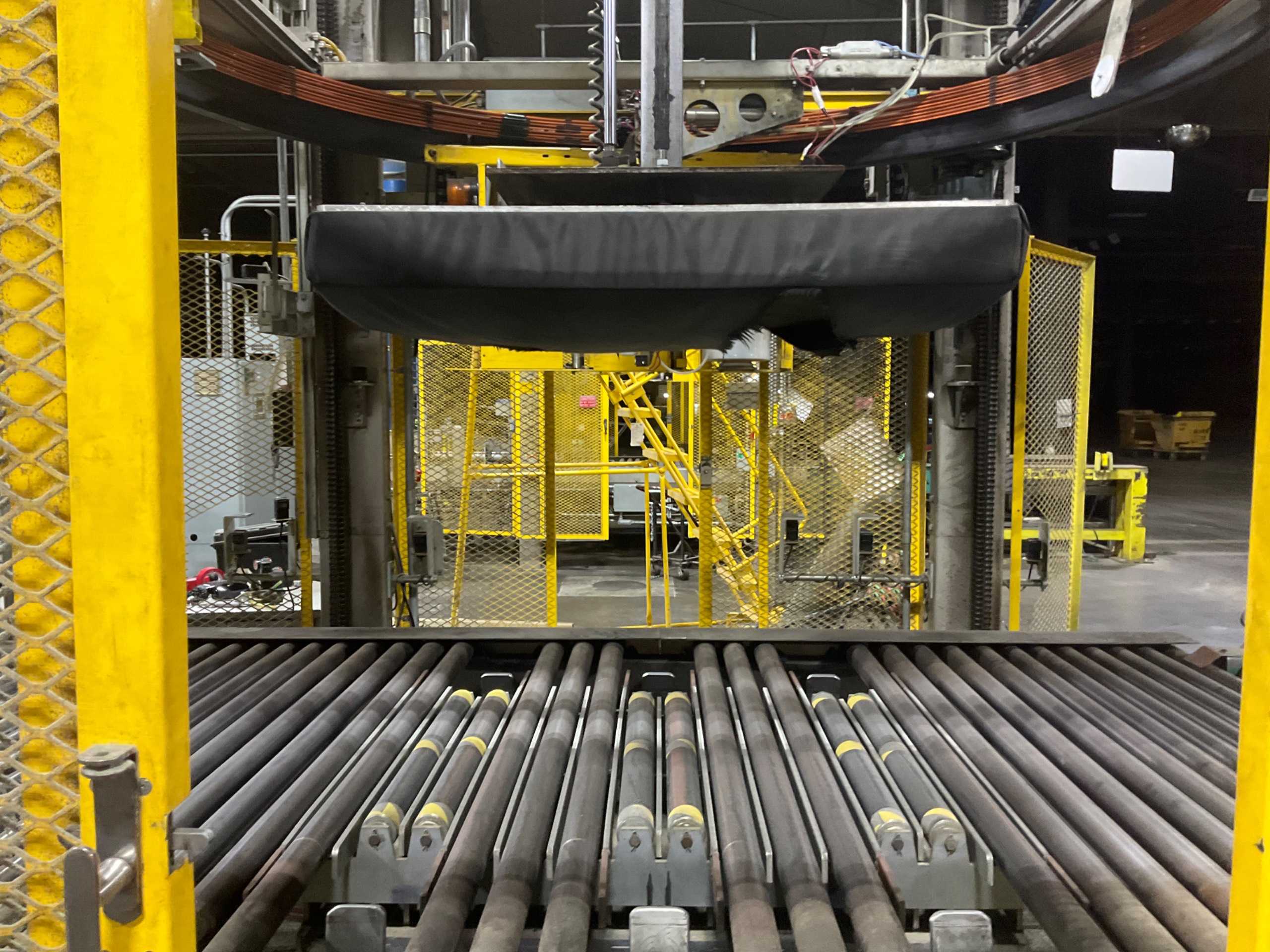 ITW MULLER 606 BFT OCTOPUS STRETCH WRAPPING MACHINE - PACKAGING
