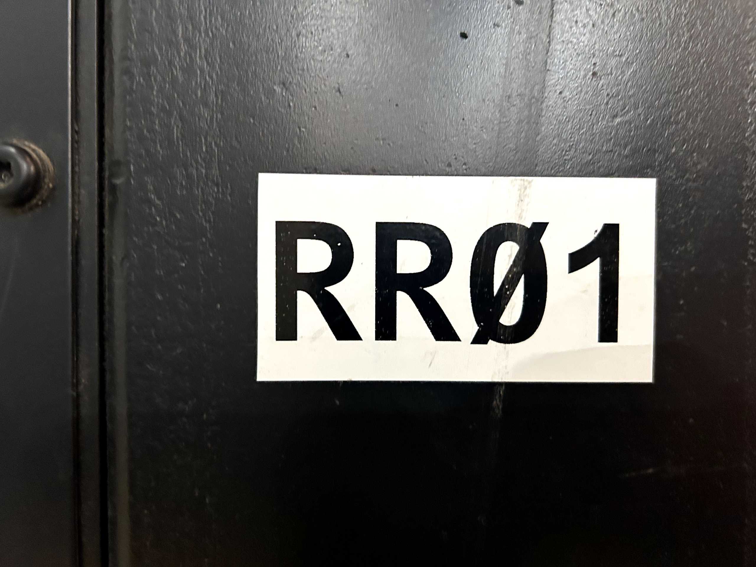 CROWN RR5725-45 REACH TRUCK - REACH TRUCKS