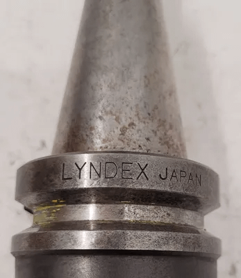 LYNDEX CAT 40 TOOL HOLDER - 1 INCH HOLE DIAMETER - MACHINE TOOLING