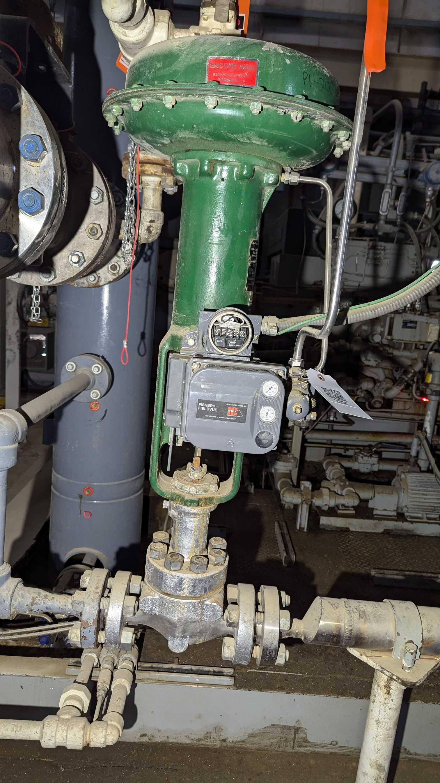 FISHER HPS CONTROL VALVE & 667 ACTUATOR ASSEMBLY - VALVE & ACTUATOR ASSEMBLY