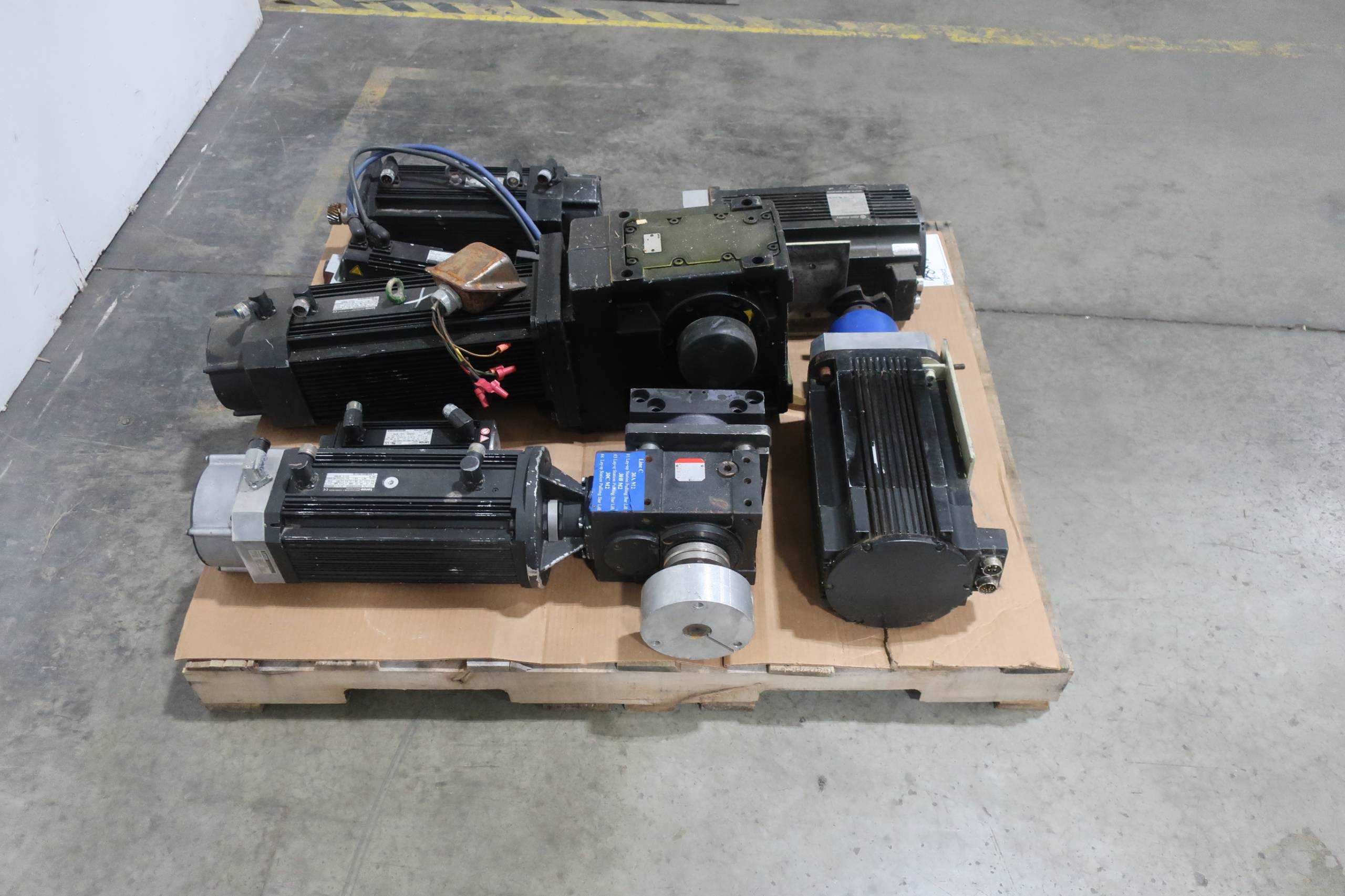 1 PALLET OF ASSORTED SERVO MOTORS - SERVO MOTORS