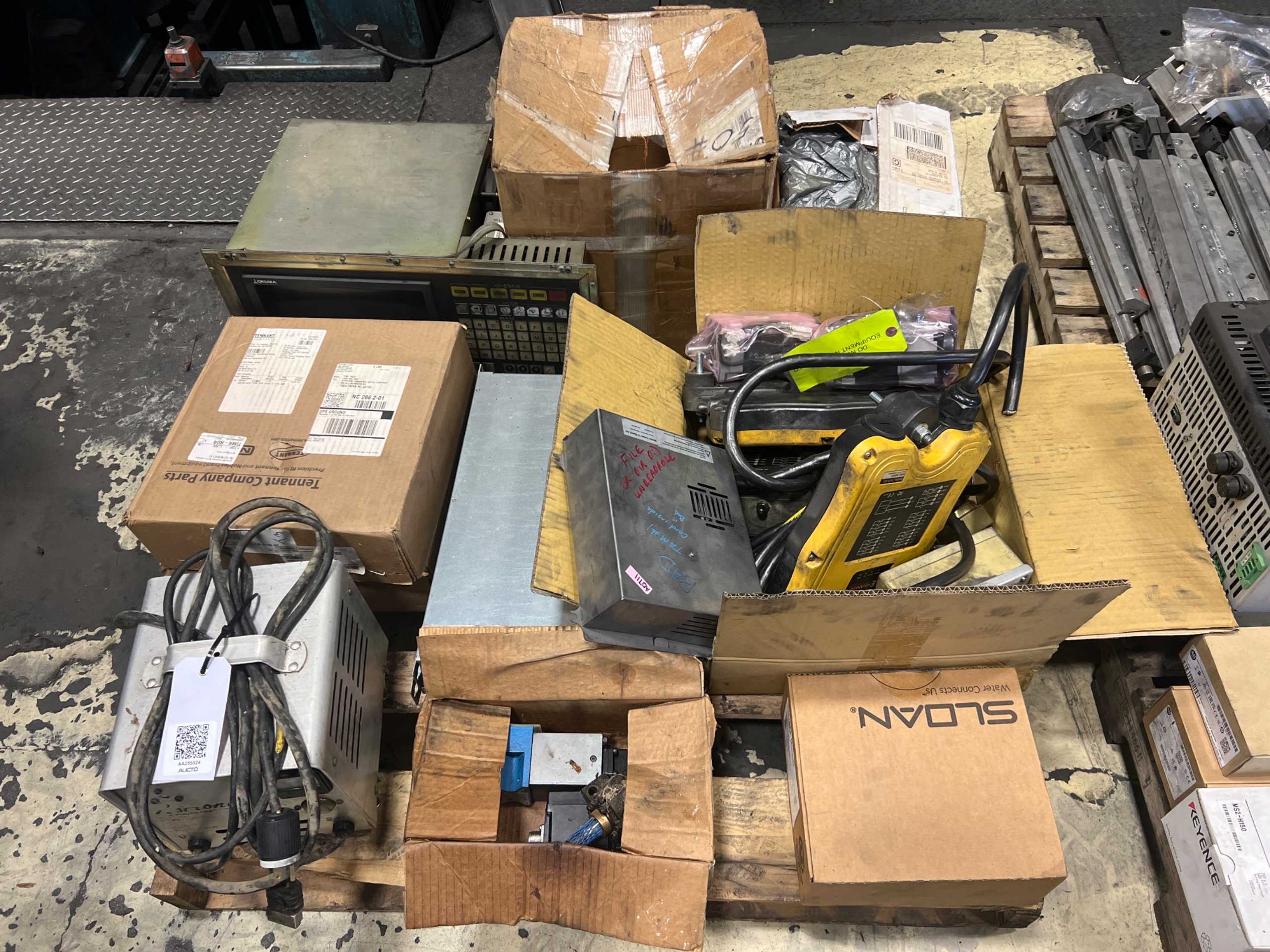 BULK QTY OF AUTOMATION & CONTROLS - AUTOMATION & CONTROLS
