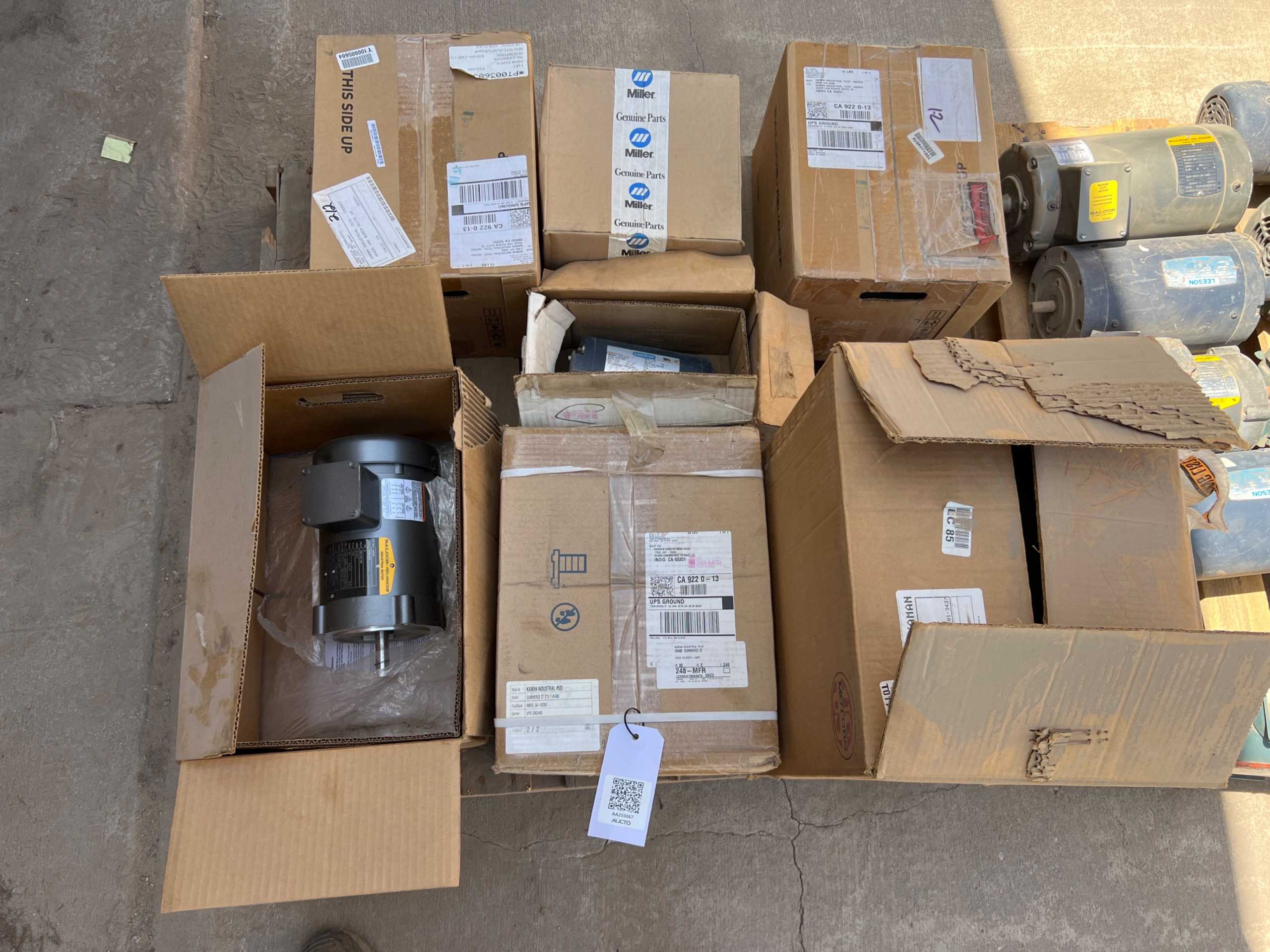 QTY 7: ELECTRIC MOTORS - AC MOTOR