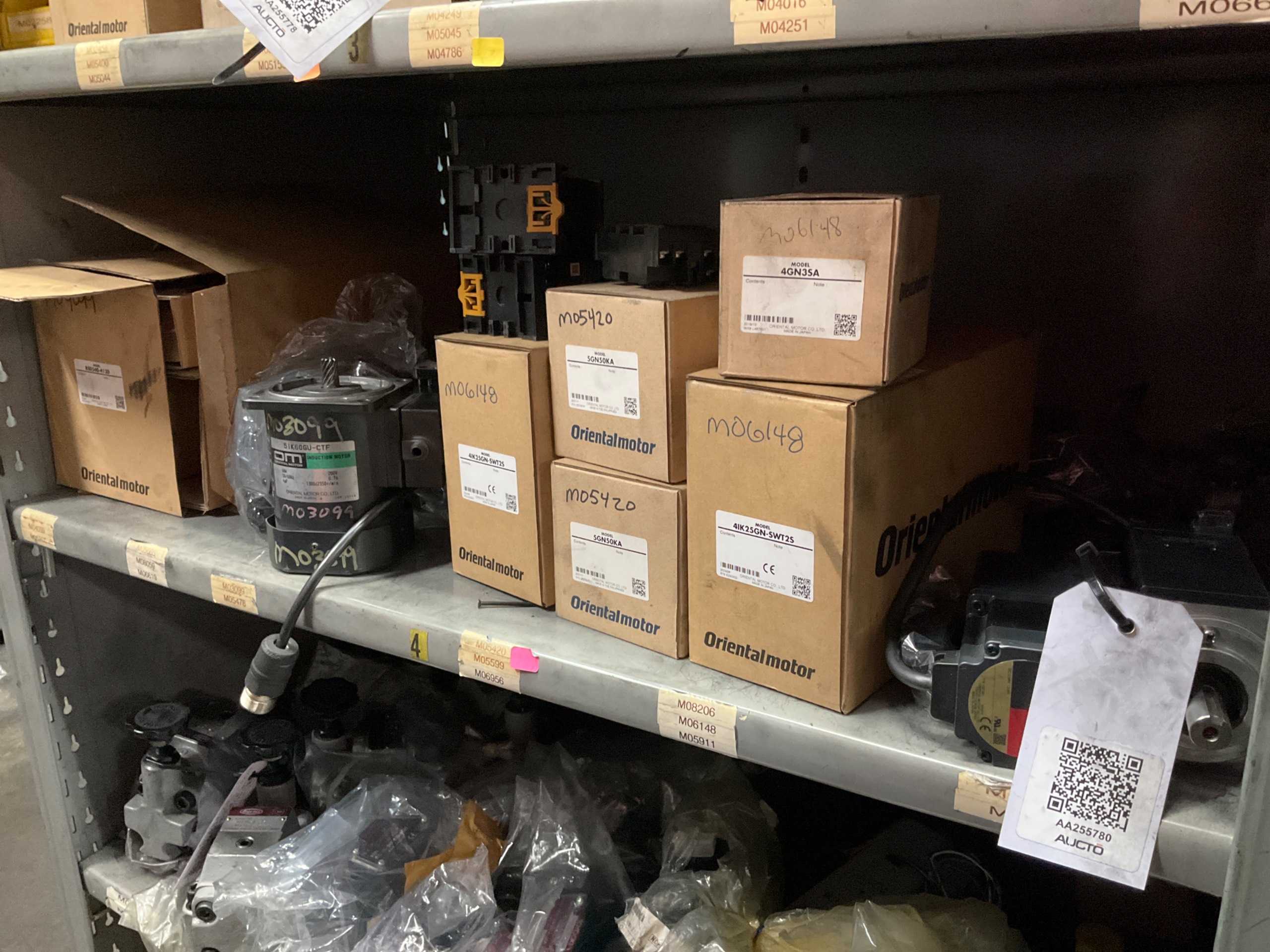 BULK QTY OF INDUSTRIAL PARTS
