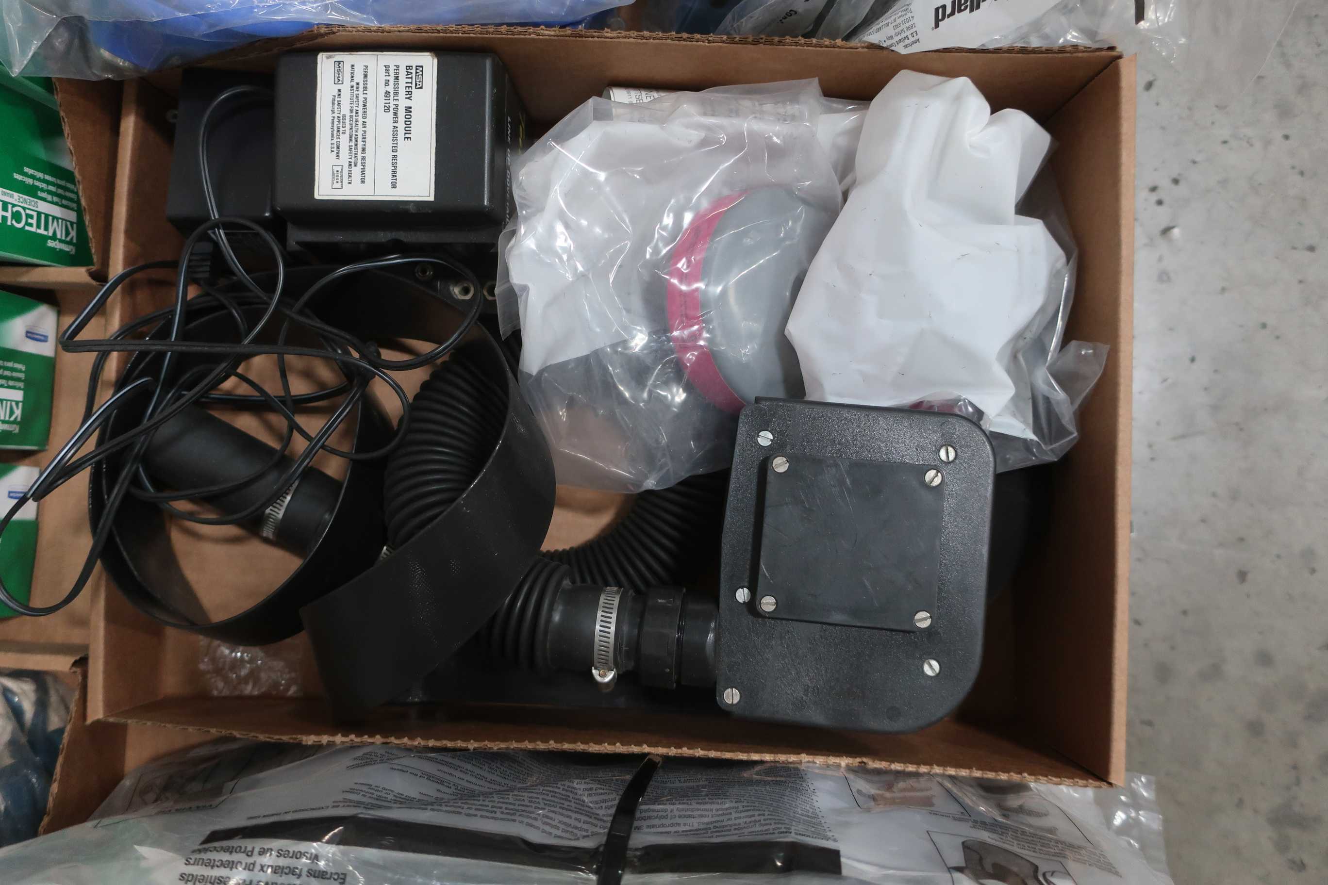 2 PALLETS OF ASSORTED PPE - PPE
