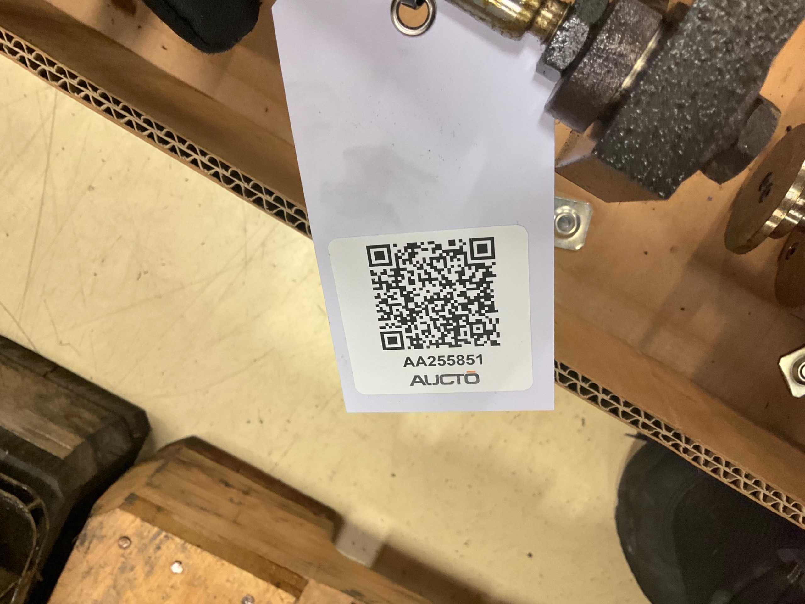 BULK QTY OF INDUSTRIAL PARTS - INDUSTRIAL PARTS