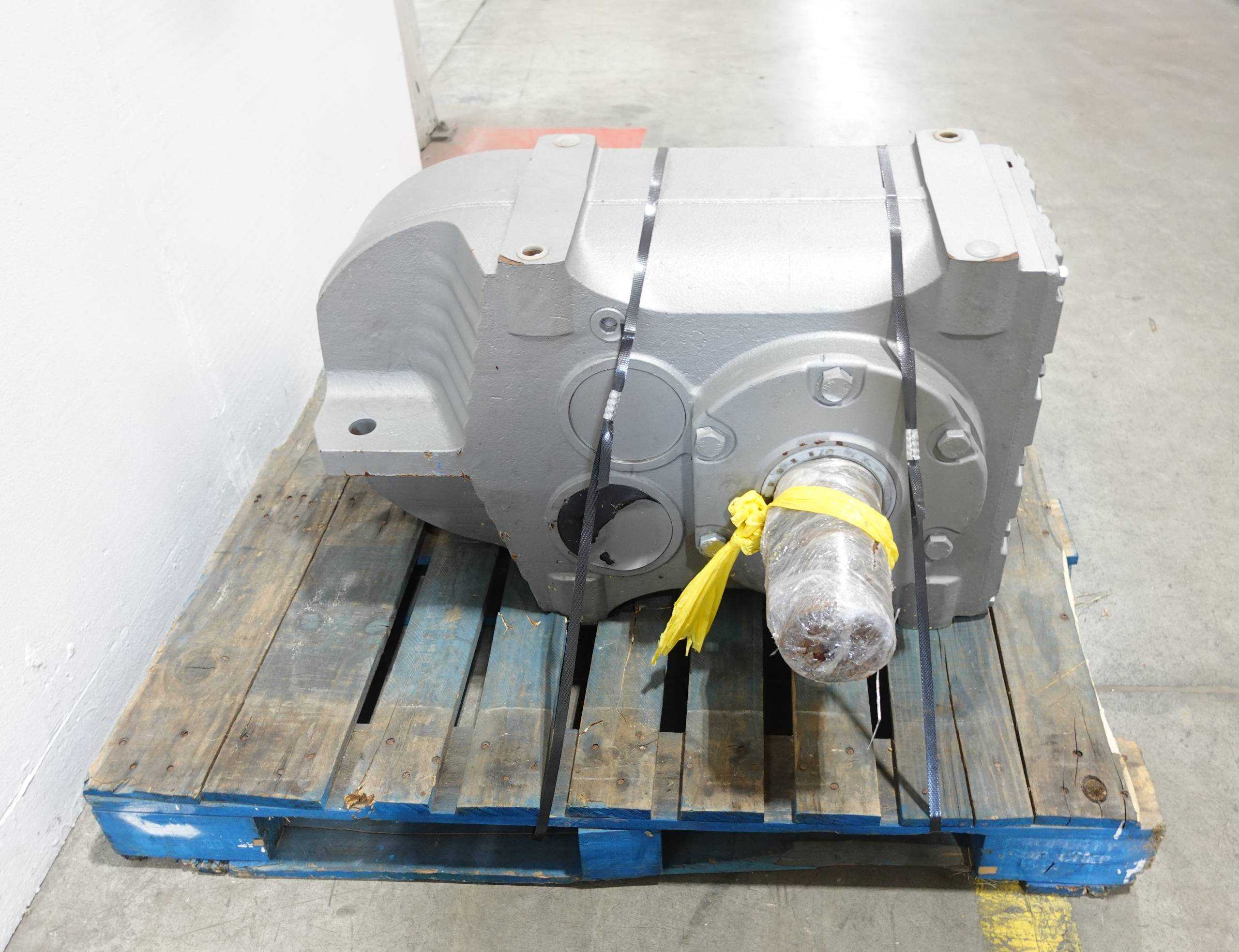 RIGHT ANGLE GEAR REDUCER - RIGHT ANGLE GEAR REDUCER