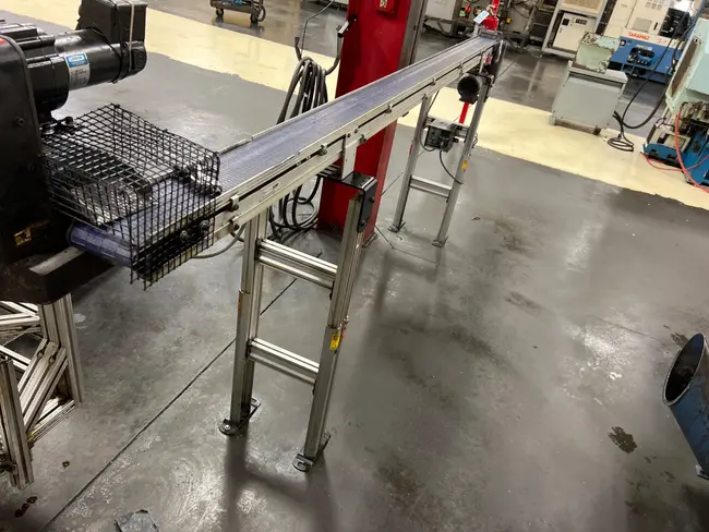 DORNER 2200 SERIES ADJUSTABLE POWER BELT CONVEYOR - undefined
