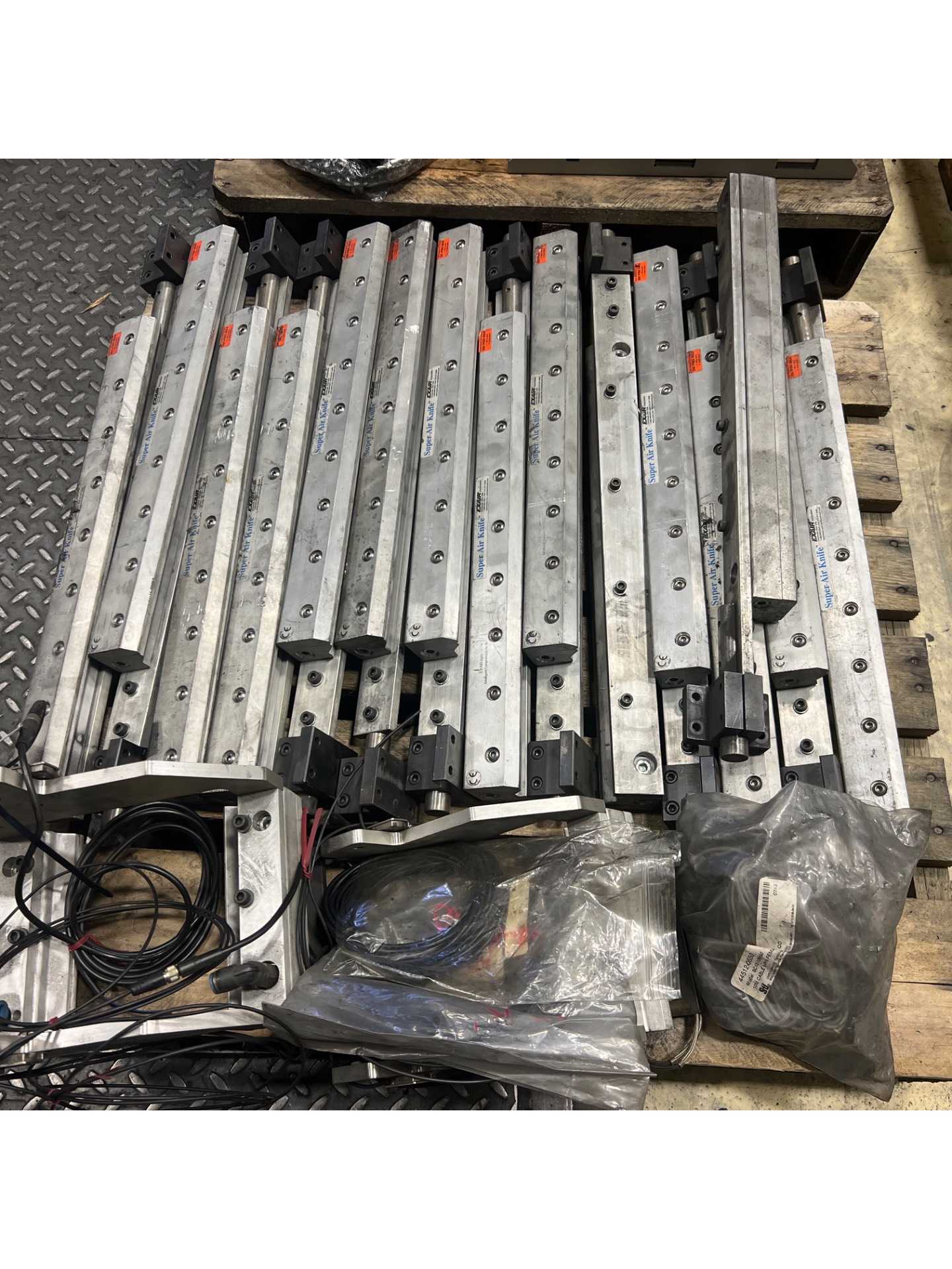 BULK QTY OF INDUSTRIAL PARTS - INDUSTRIAL PARTS