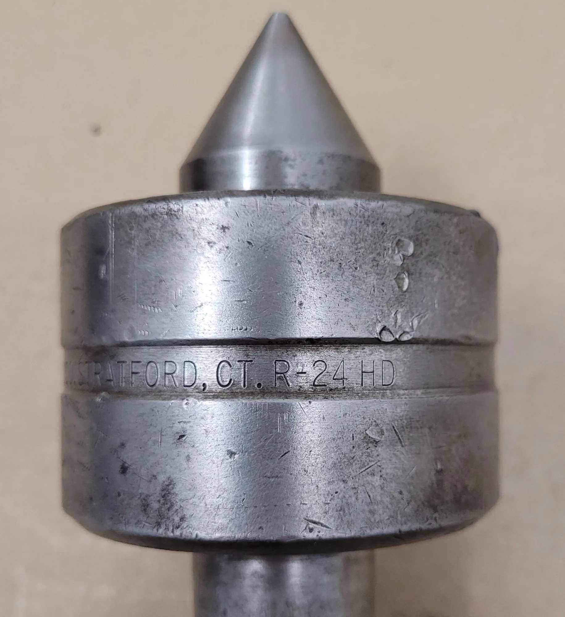 THE READY TOOL CO R-24 HD LIVE CENTER – 4MT - MACHINE TOOLING