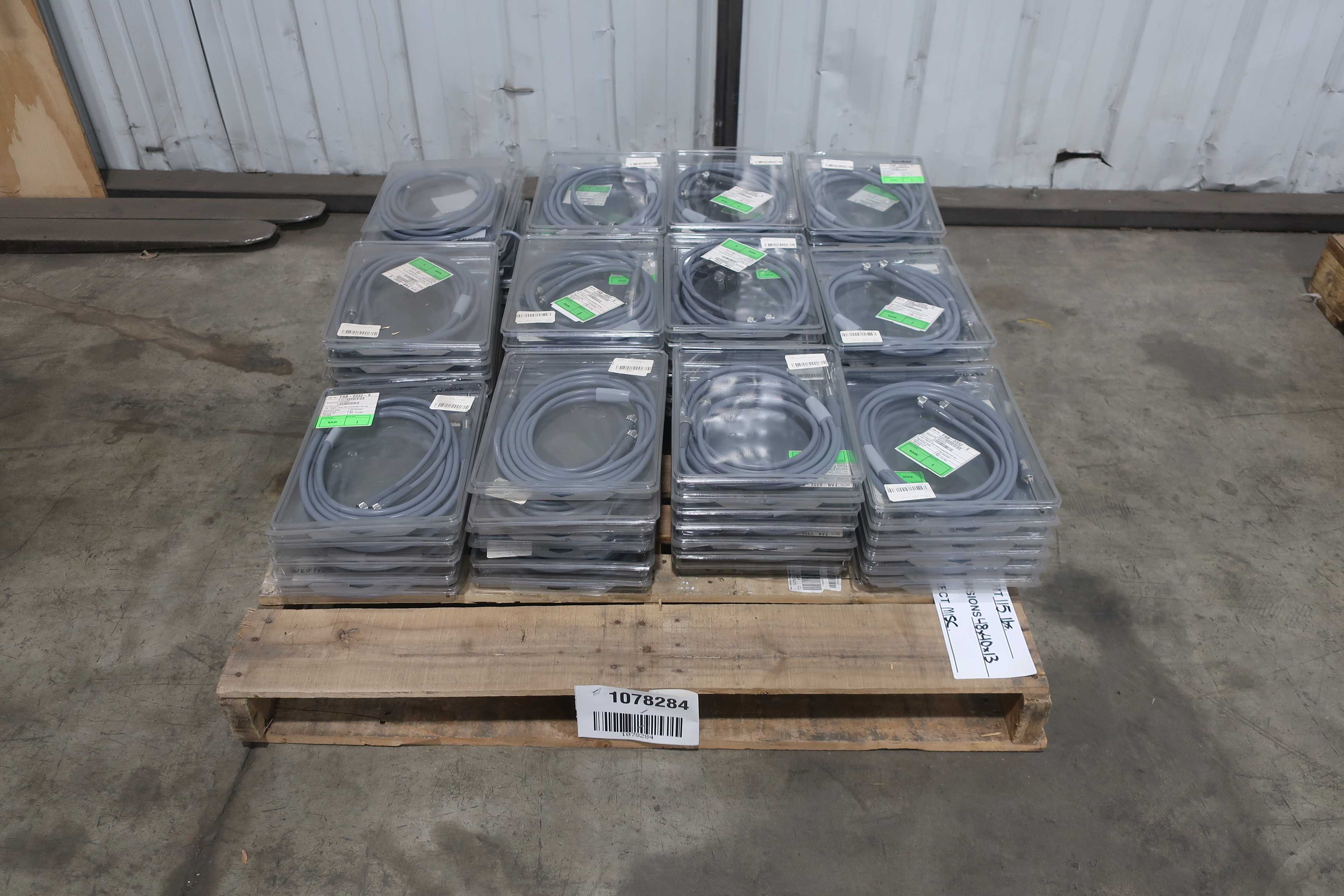 PALLET OF SYNAPTIVE MEDICAL SYN-0037 AUTOCLAVE RIGHTMATTER VISION Y-SHAPE LIGHT PIPES - LAB & SCIENTIFIC
