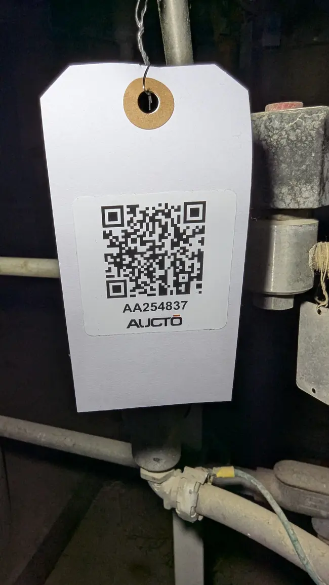 FISHER ET CONTROL VALVE & 667 ACTUATOR ASSEMBLY - undefined