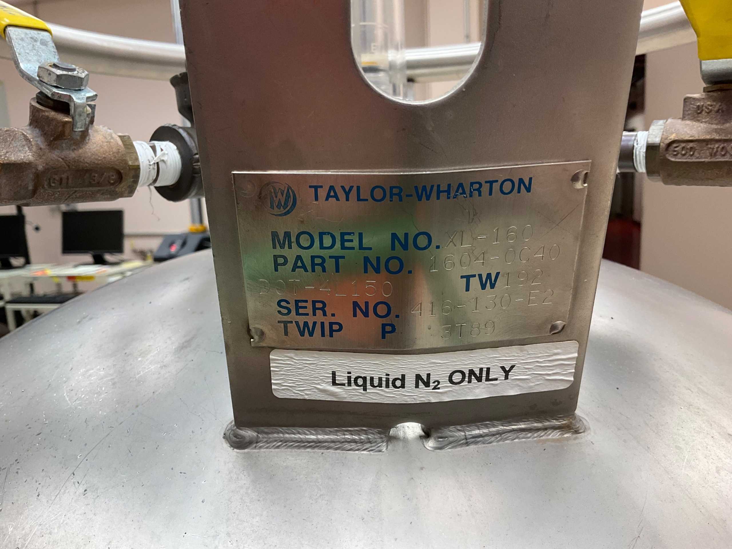 TAYLOR WHARTON XL-160 LIQUID NITROGEN TANK - LAB AND SCIENTIFIC EQUIPMENT