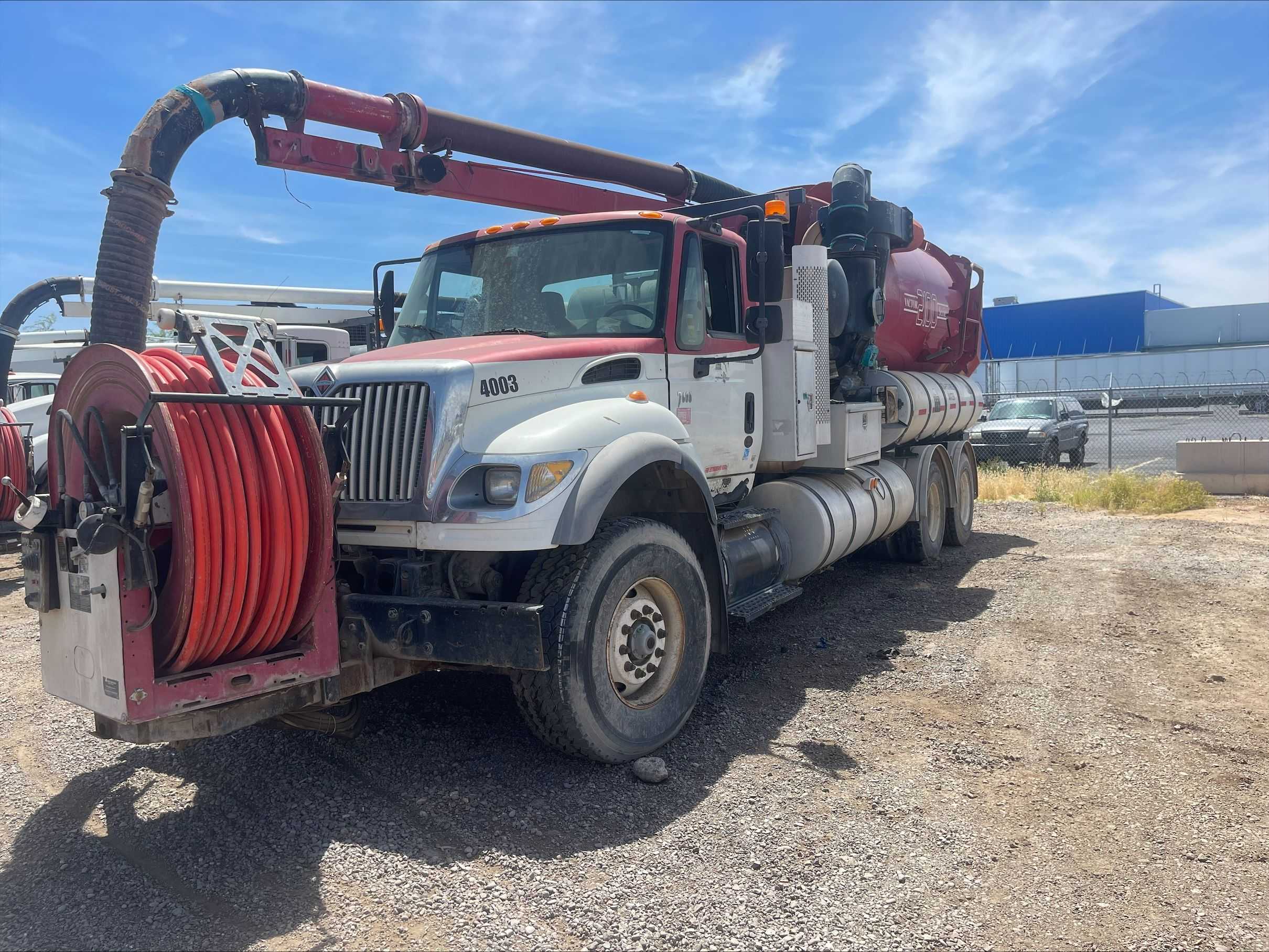 2007 INTERNATIONAL SF547 VACUUM TRUCK - VACUUM TRUCKS