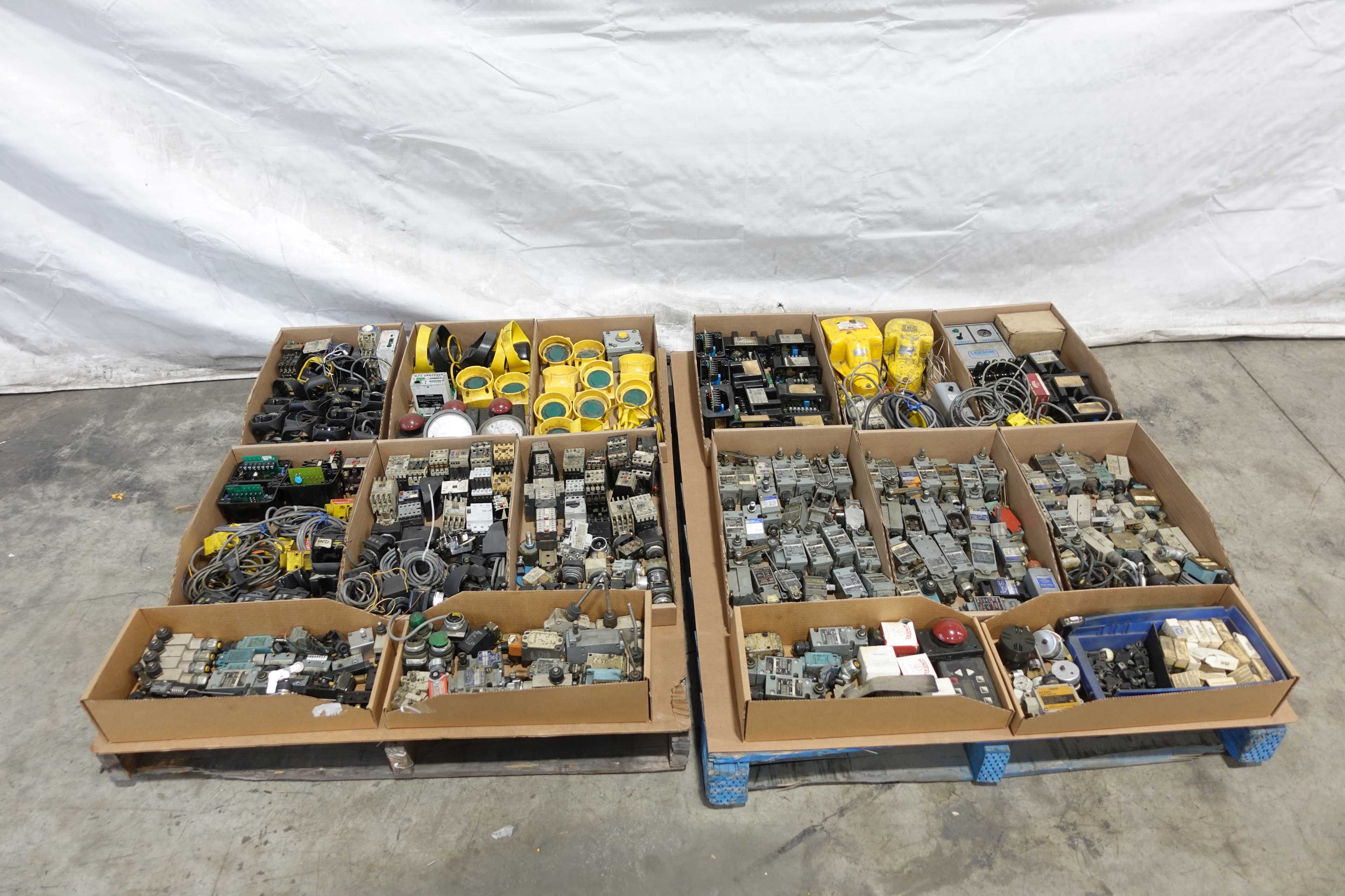 SKU 1727229 - 2 PALLETS OF ASSORTED AUTOMATION AND ELECTRICAL CONTROLS