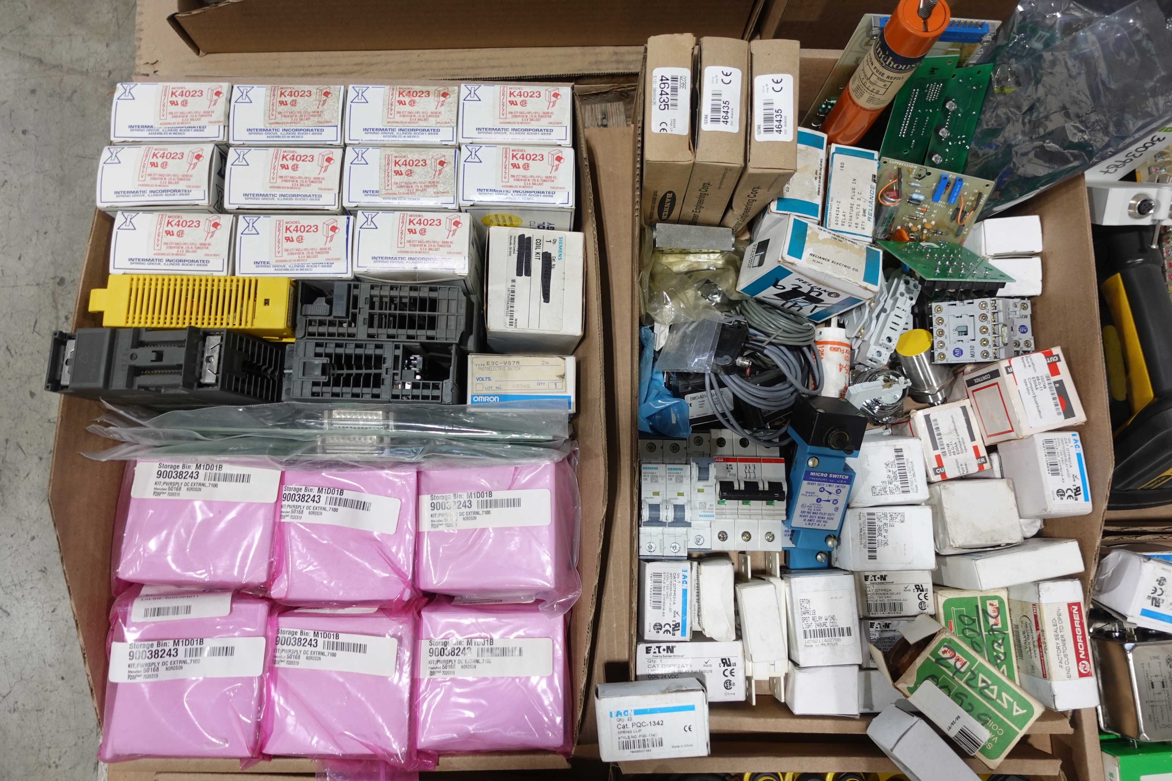 SKU 1736720 - 5 PALLET OF ASSORTED AUTOMATION AND ELECTRICAL CONTROLS - ELECTRICAL COMPONENTS